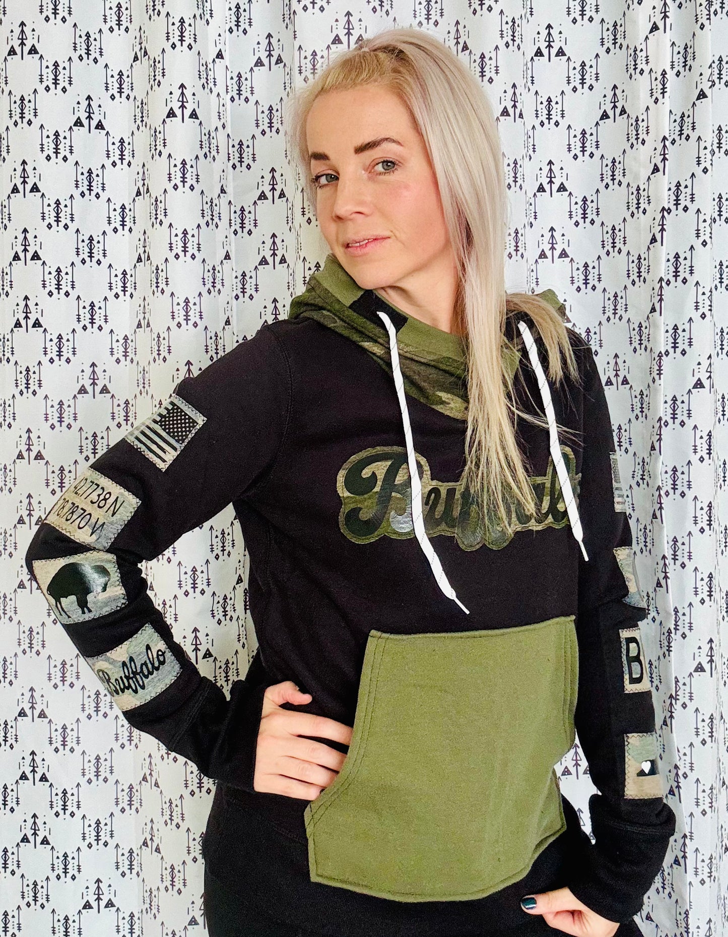 Black Salute Buffalo Hoodie Sweater Size Unisex S/M