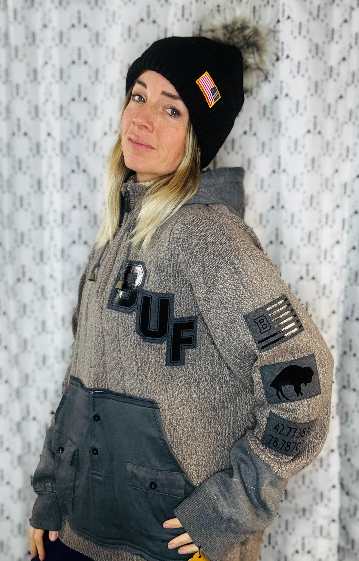 Tan Salute Buffalo 1/4 Zip-Up Hoodie Size- Unisex L/XL