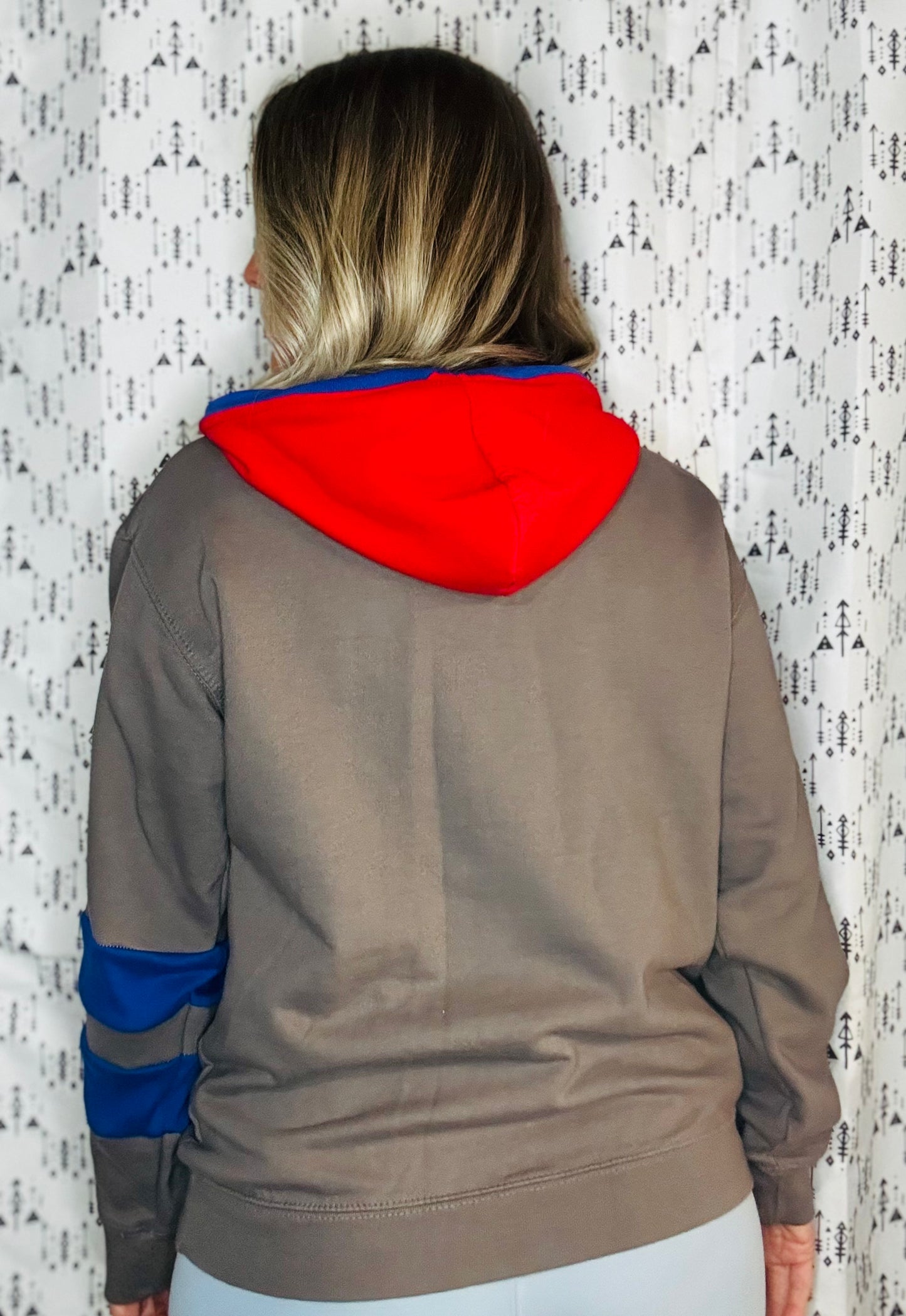 Color-Block Buffalo Vs Everybody Hoodie Size- Unisex M/L