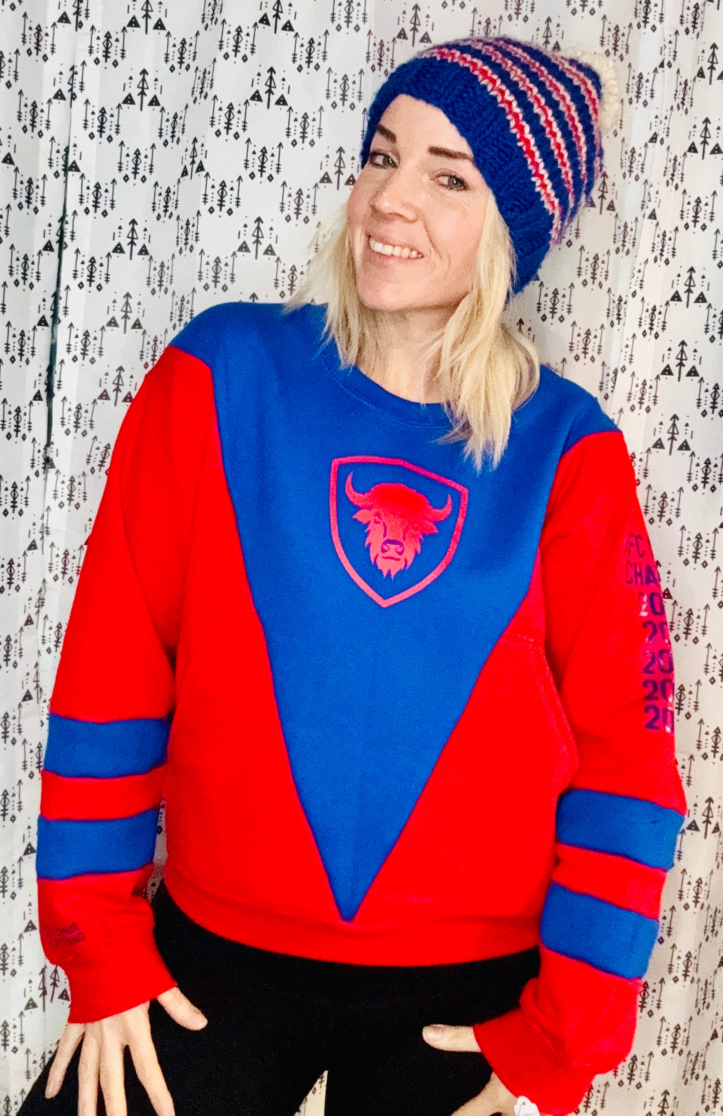 Blue & Red Buffalo Crewneck Size-Women's M/L