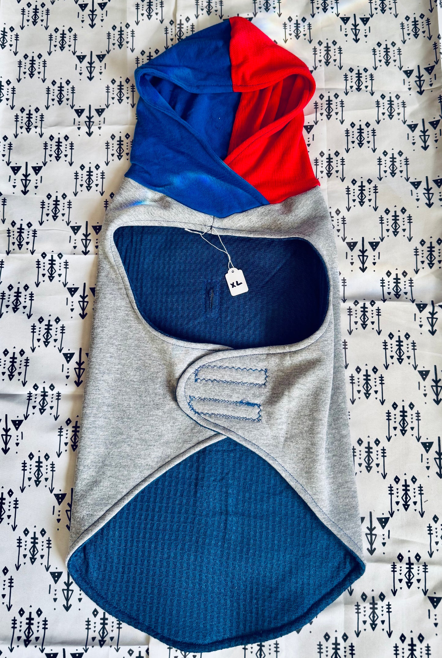 Grey Color-Block Buffalo Dog Hoodie Size- L