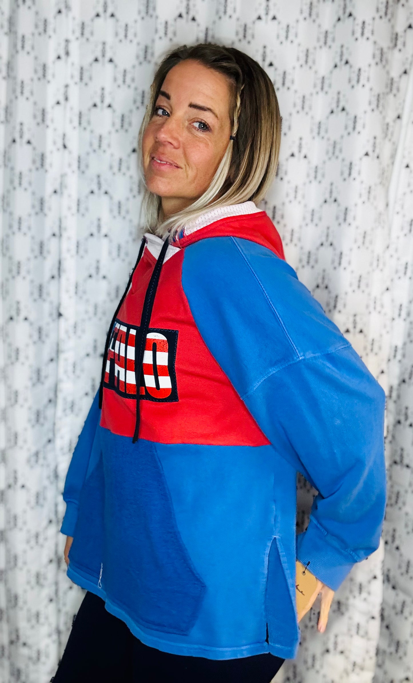 Blue & Red Buffalo Patriot Women's Size-XL/2X