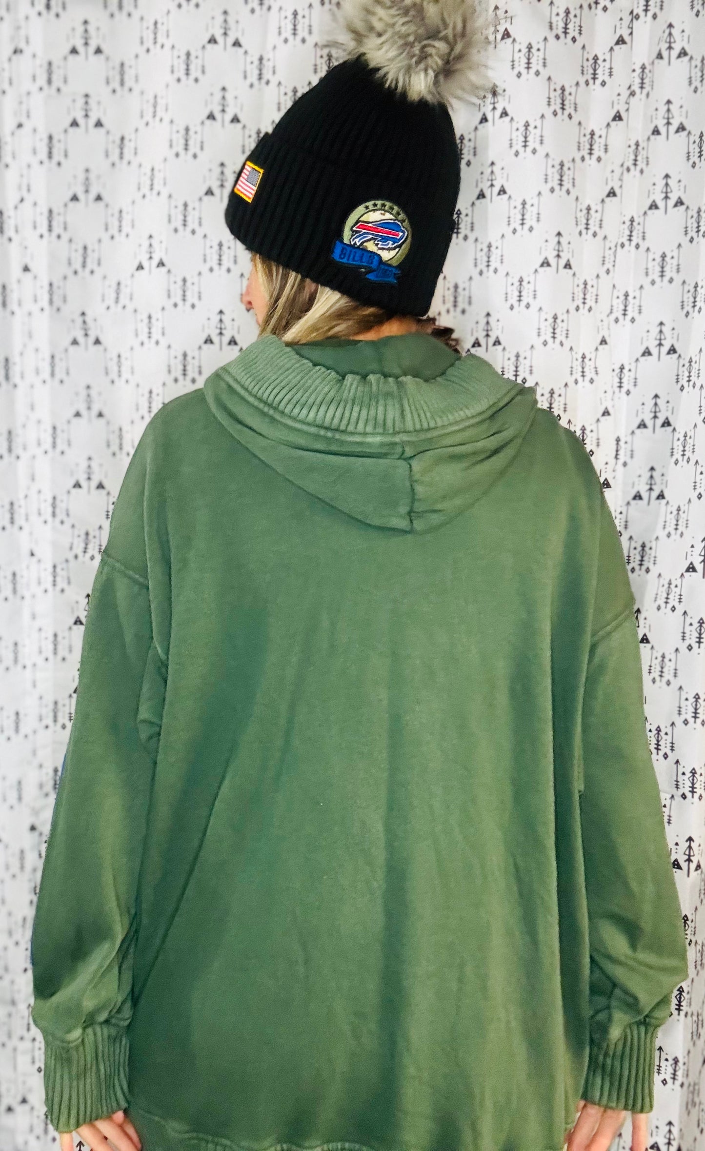 Green Buffalo Football Salute Hoodie Size- Women's XL/2X