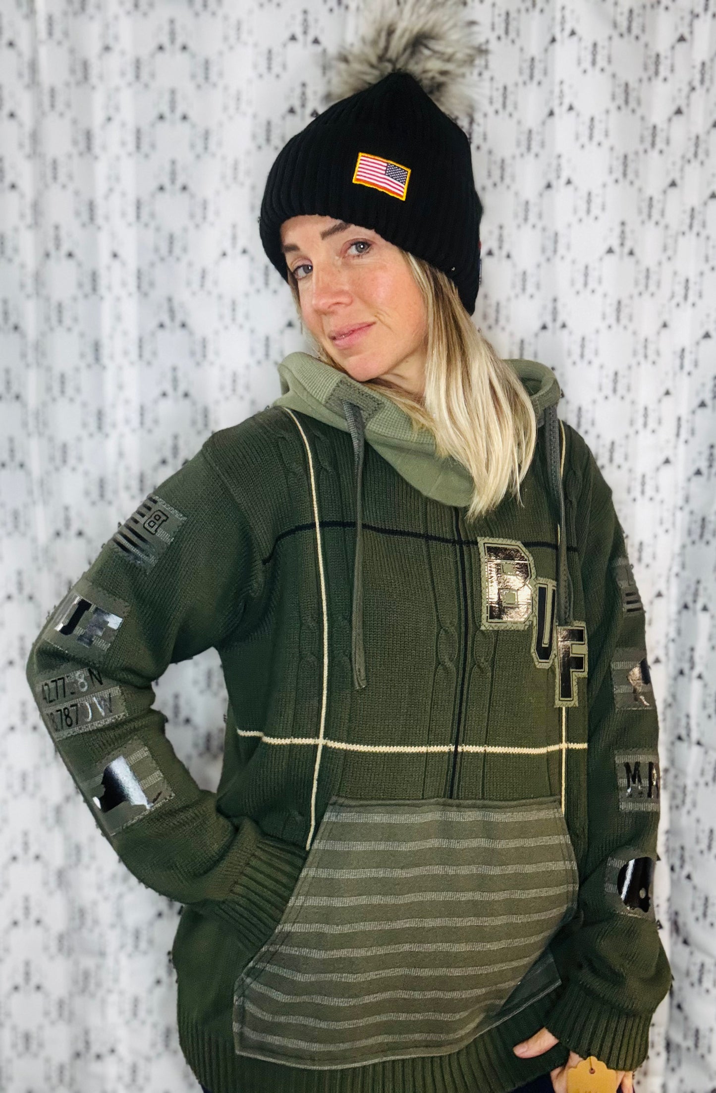 Olive Salute Buffalo Hoodie Sweater Size Unisex-M/L