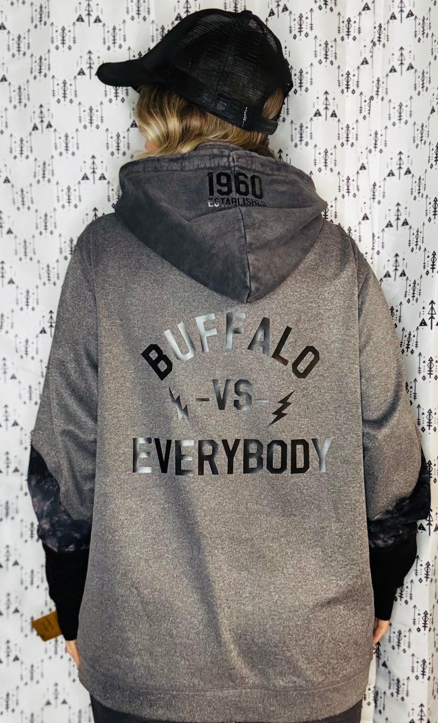 Grey Rocktober Buffalo 1/4 Zip Hoodie Size- Unisex L/XL