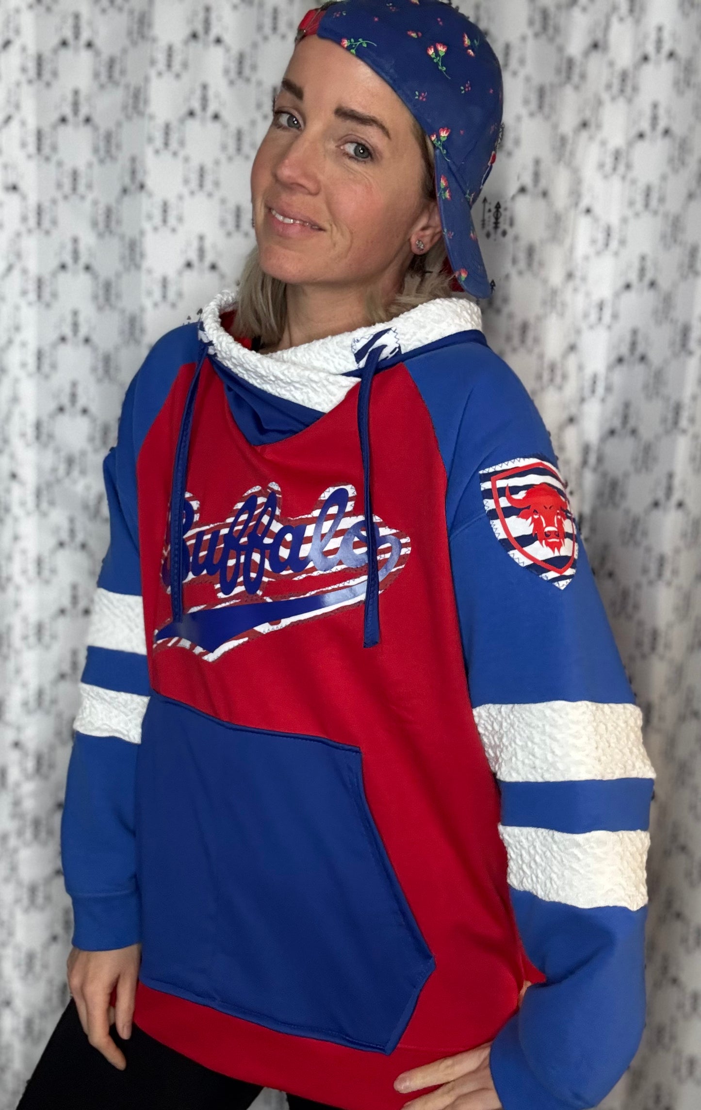 Buffalo Ball Raglan Hoodie Unisex-L/XL