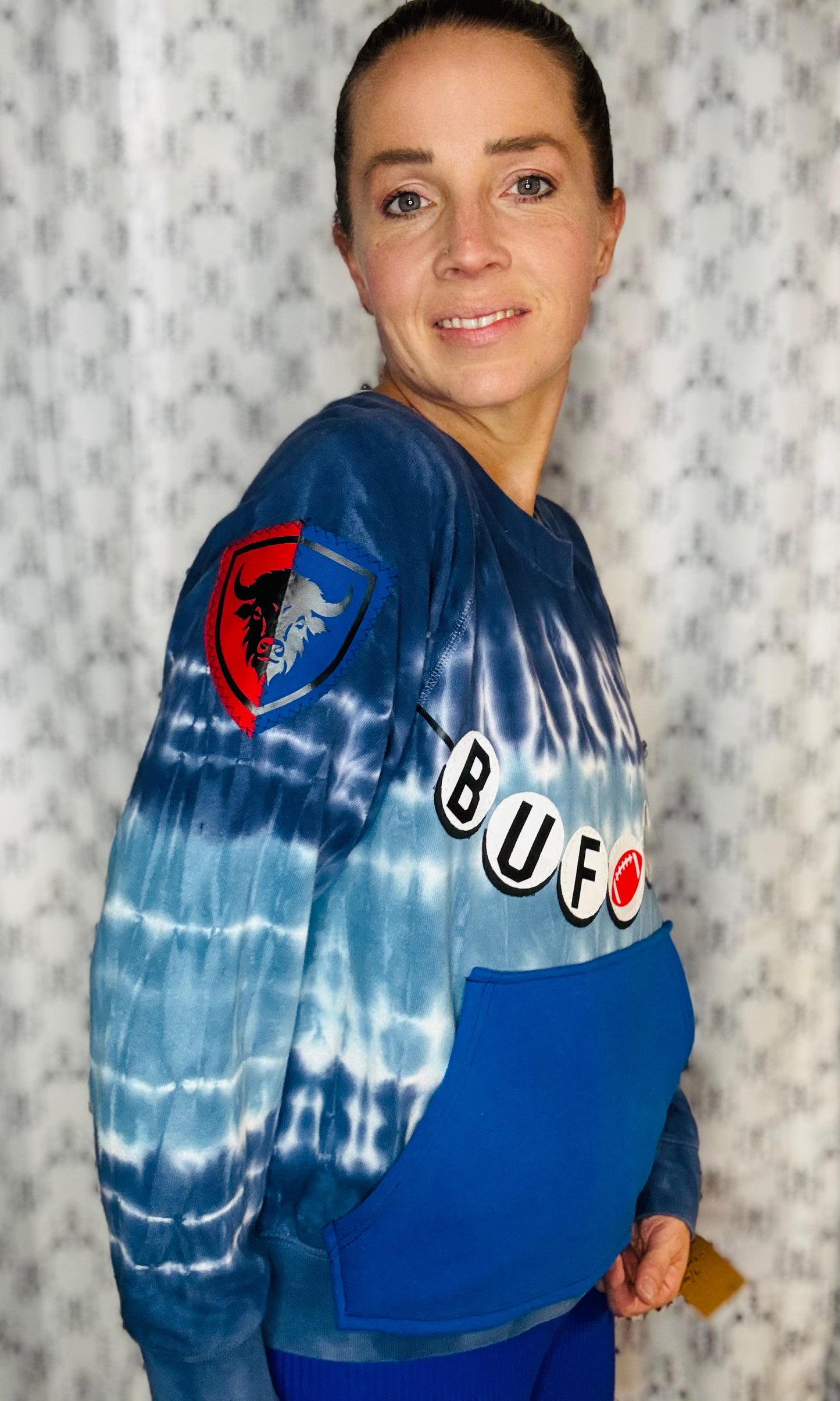 Tie Dye Buffalo Friendship Crewneck Size- Women's M/L