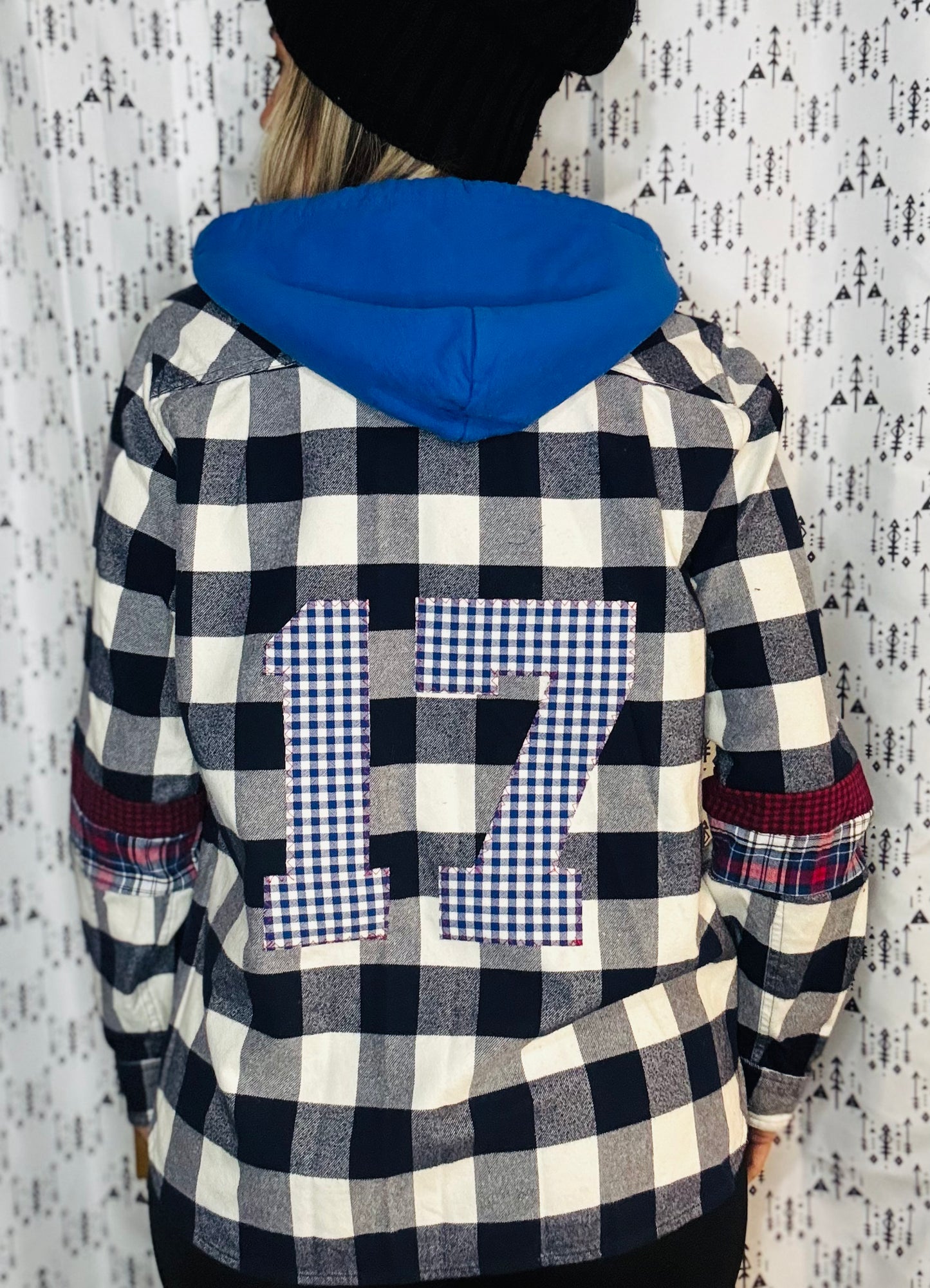 Blue & White Check Flannel Allen Football 1/2 Zip Size- Women’s L/XL