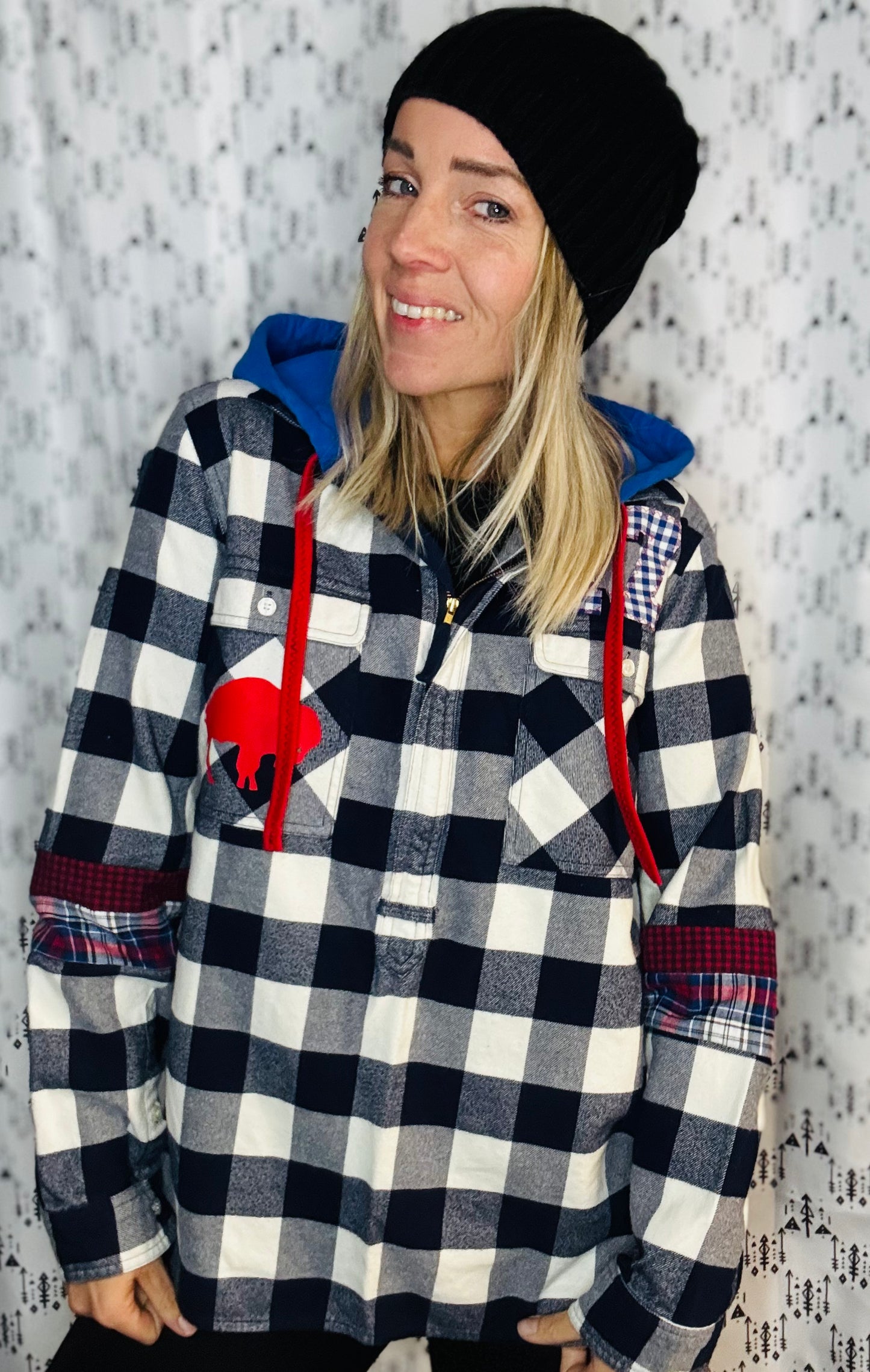 Blue & White Check Flannel Allen Football 1/2 Zip Size- Women’s L/XL