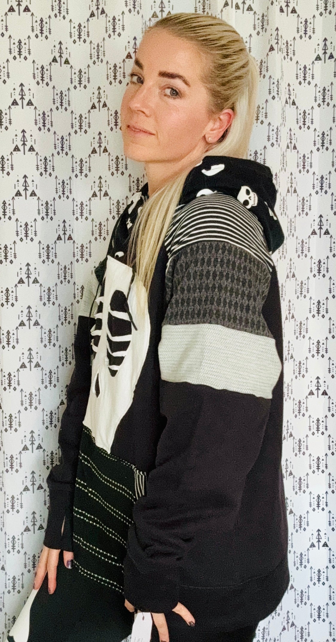 All Skulls 2 Custom Hoodie Size- Women’s- XL/2X