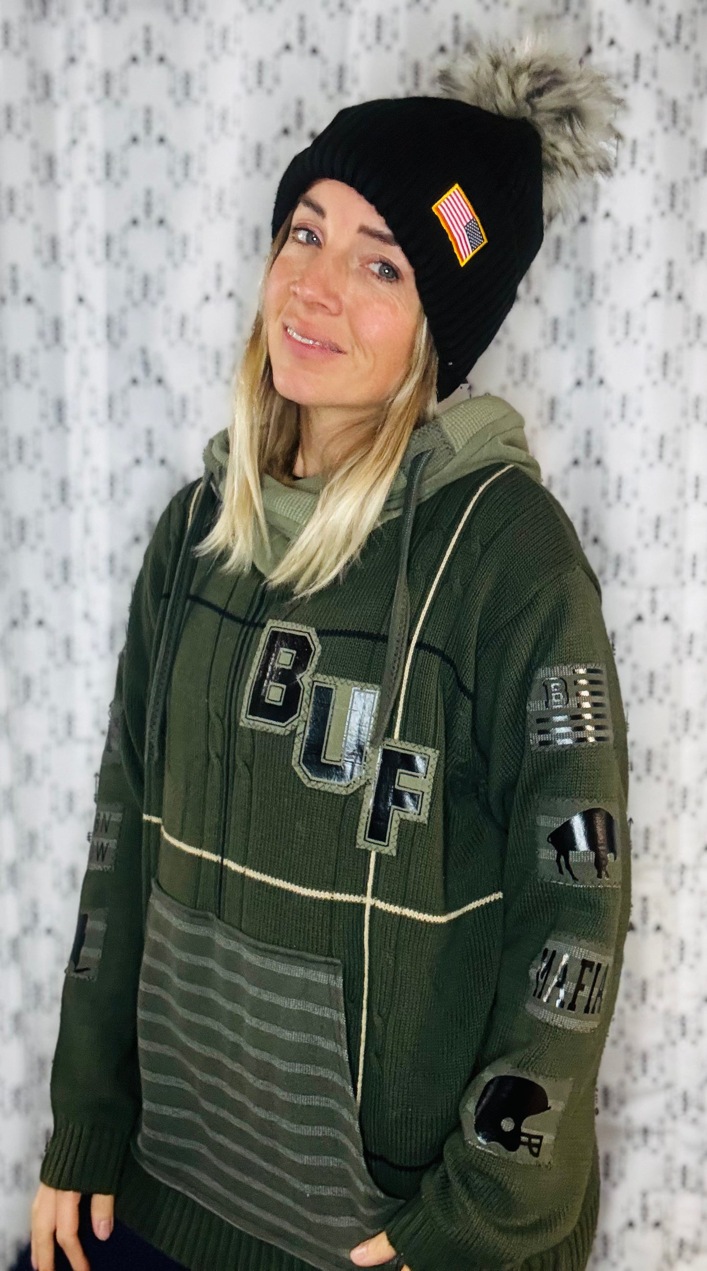 Olive Salute Buffalo Hoodie Sweater Size Unisex-M/L