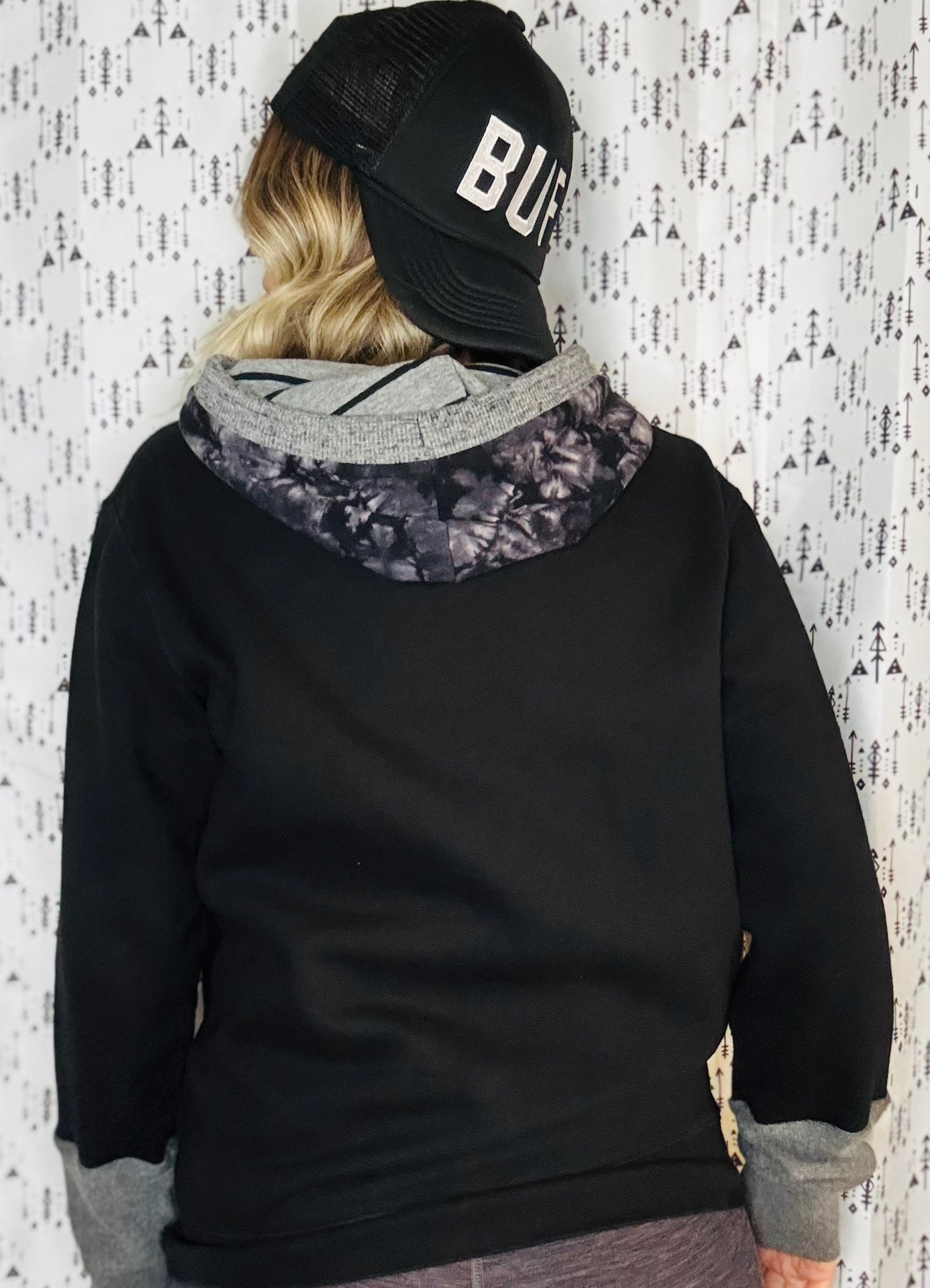 Rocktober Buffalo Vs Everyone Hoodie Size- Unisex S/M