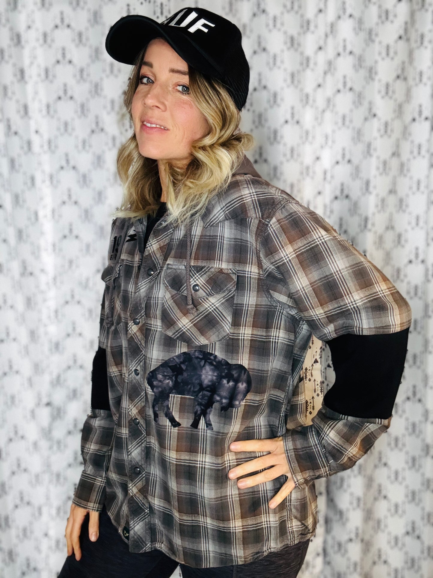 Plaid Hooded Buffalo Football Button Down Size- Unisex M/L