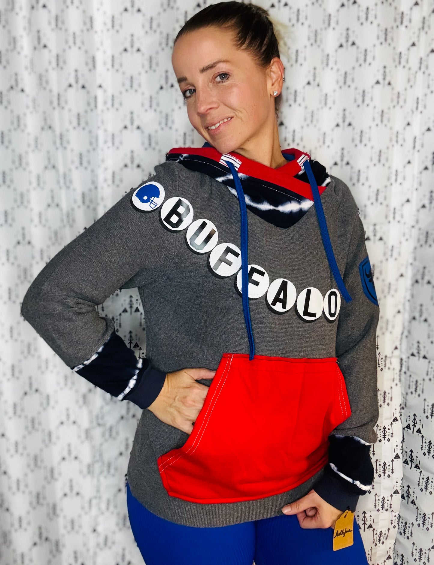 Grey Buffalo Friendship Hoodie Size- Women's L/XL