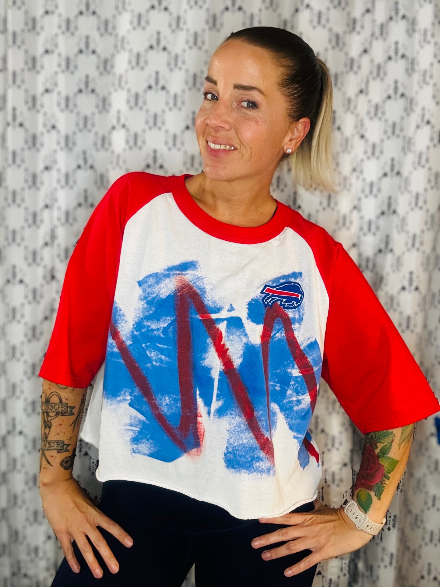 90's Graffiti Buffalo Football Raglan Sleeve T-Shirt Size Women's- L/XL