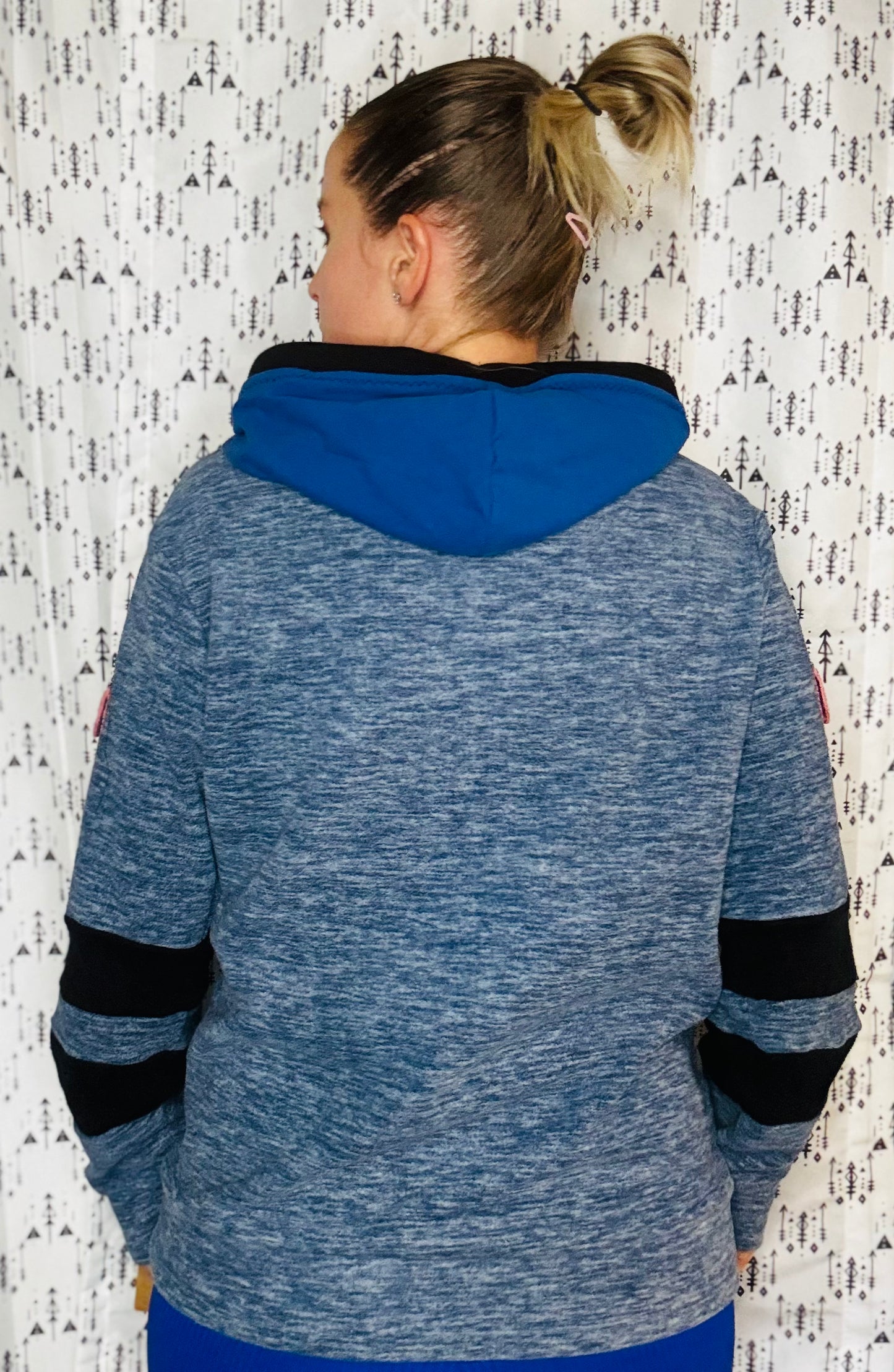 Sharing is Caring Buffalo Friendship Hoodie Size- Women's M/L