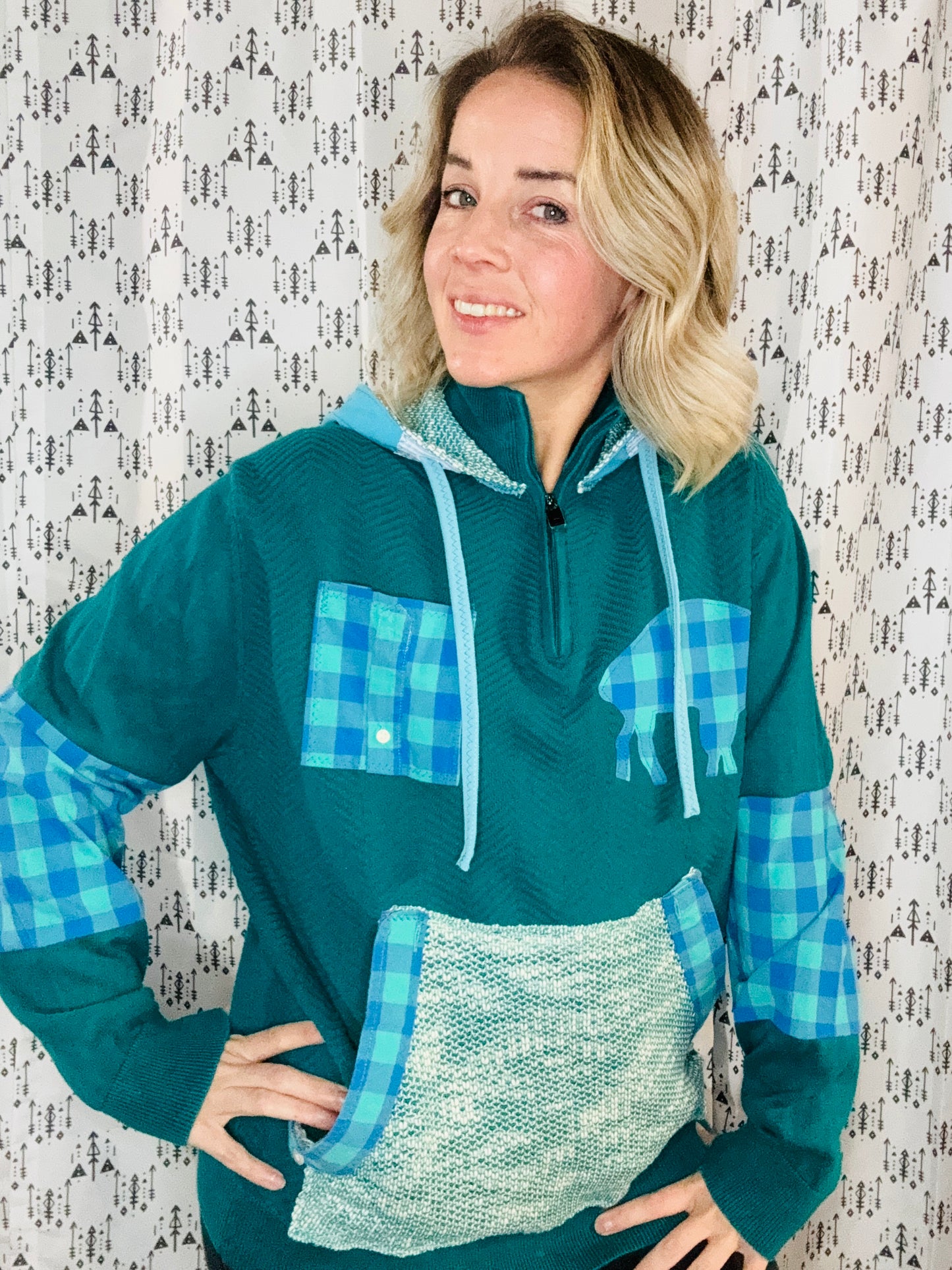 Teal & Green 1/4 Zip-Up Buffalo Hooded Size- Women's M/L