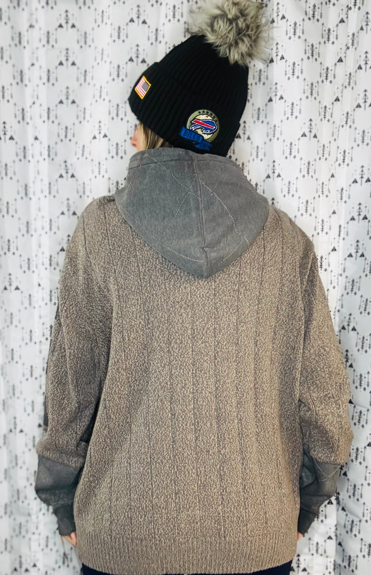 Tan Salute Buffalo 1/4 Zip-Up Hoodie Size- Unisex L/XL