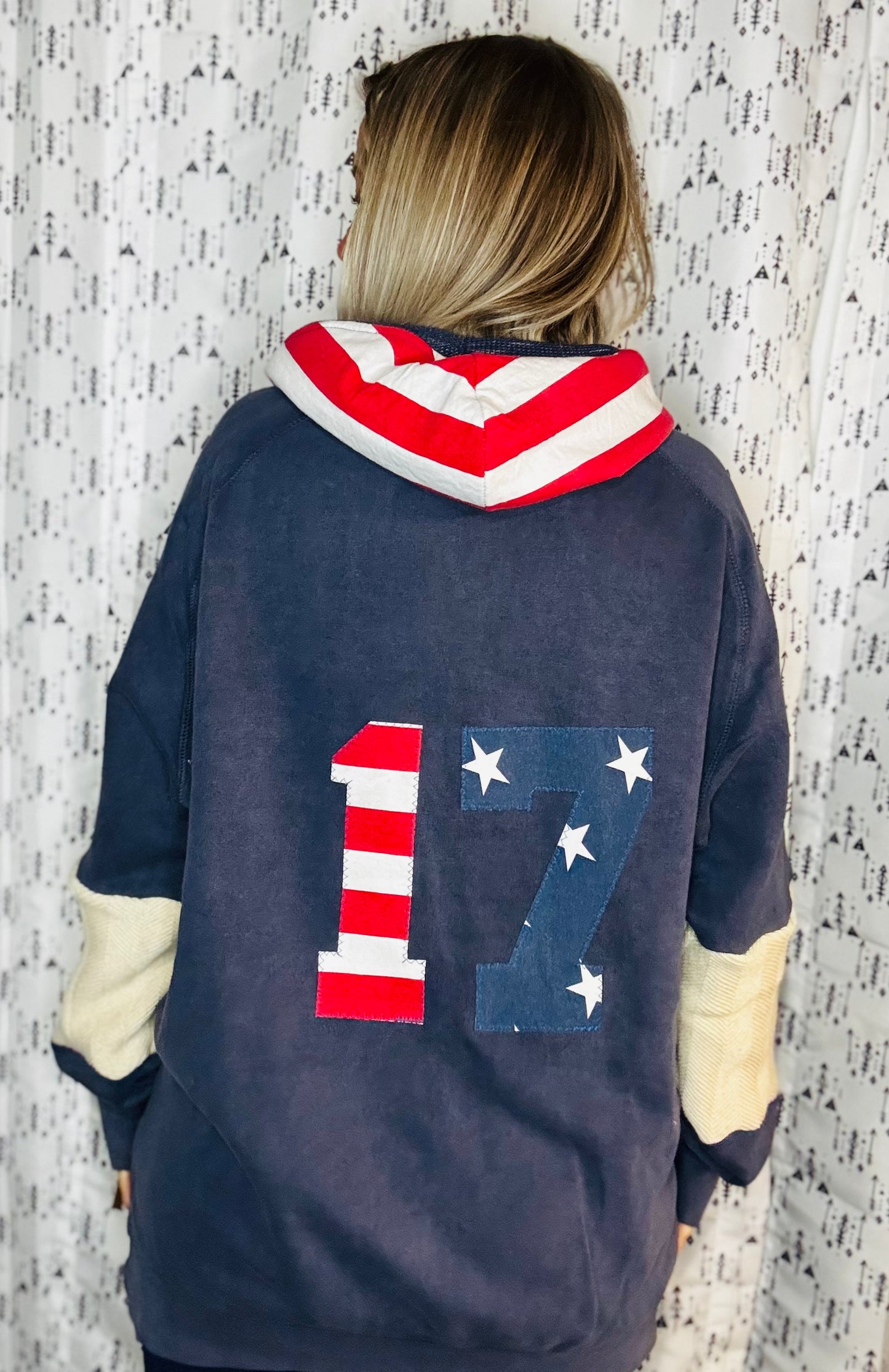 Josh Allen 17 Patriot Hoodie Unisex-XL/2X