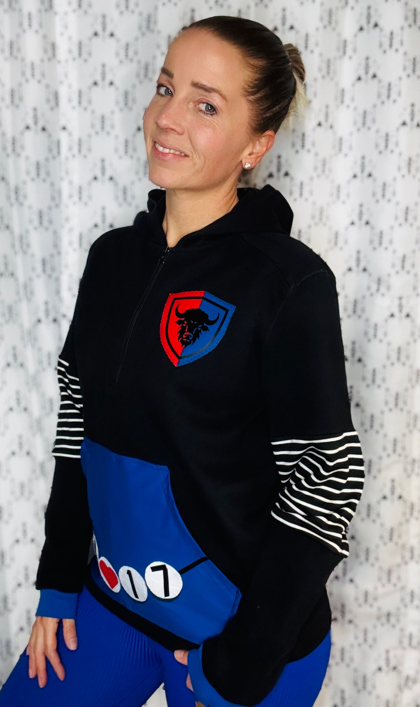 JA 17 Buffalo Friendship 1/4 Zip Hoodie Size- Women's M/L