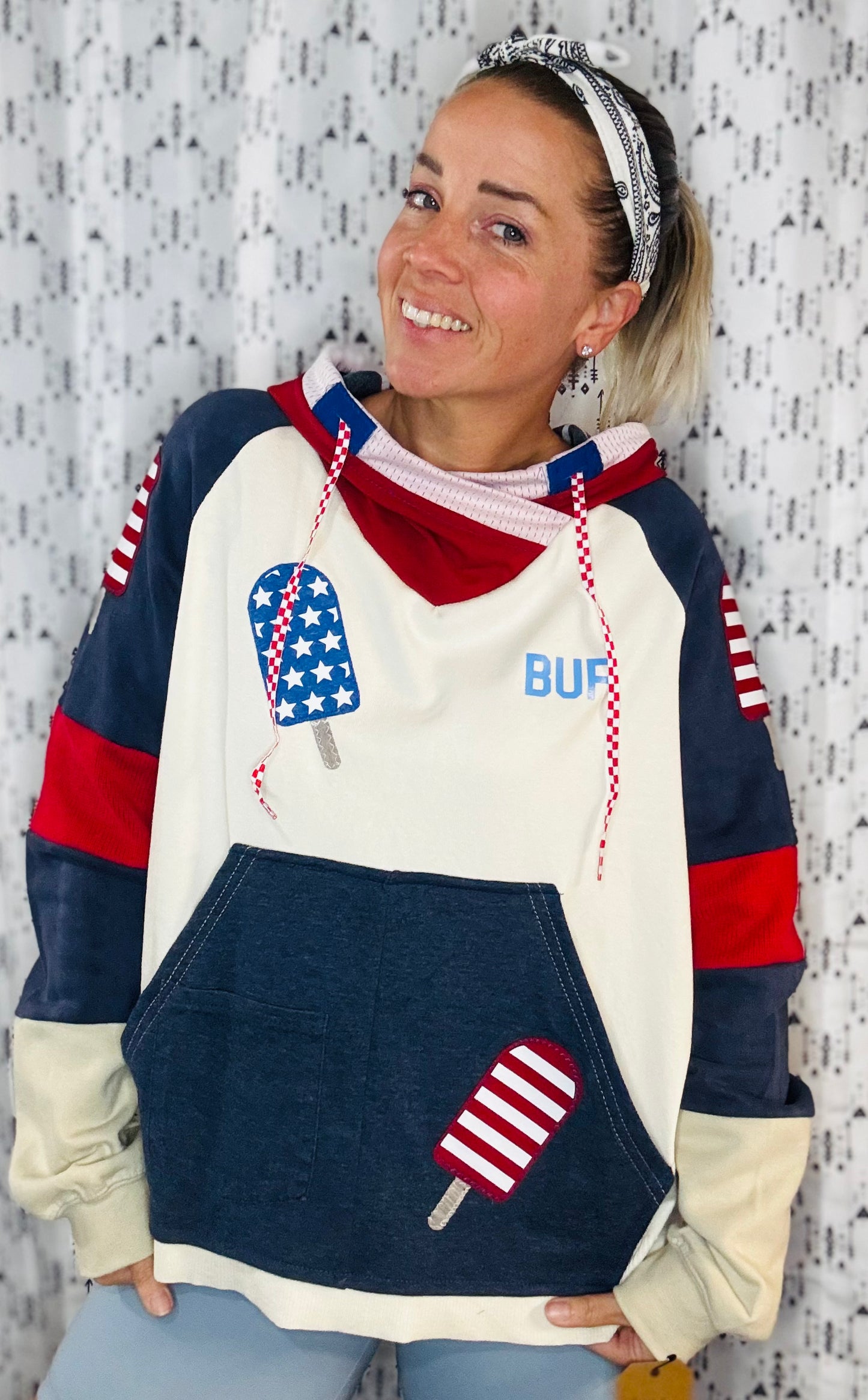 USA/BUF Popsicle Sweater Hoodie Women's Size-XL/2X