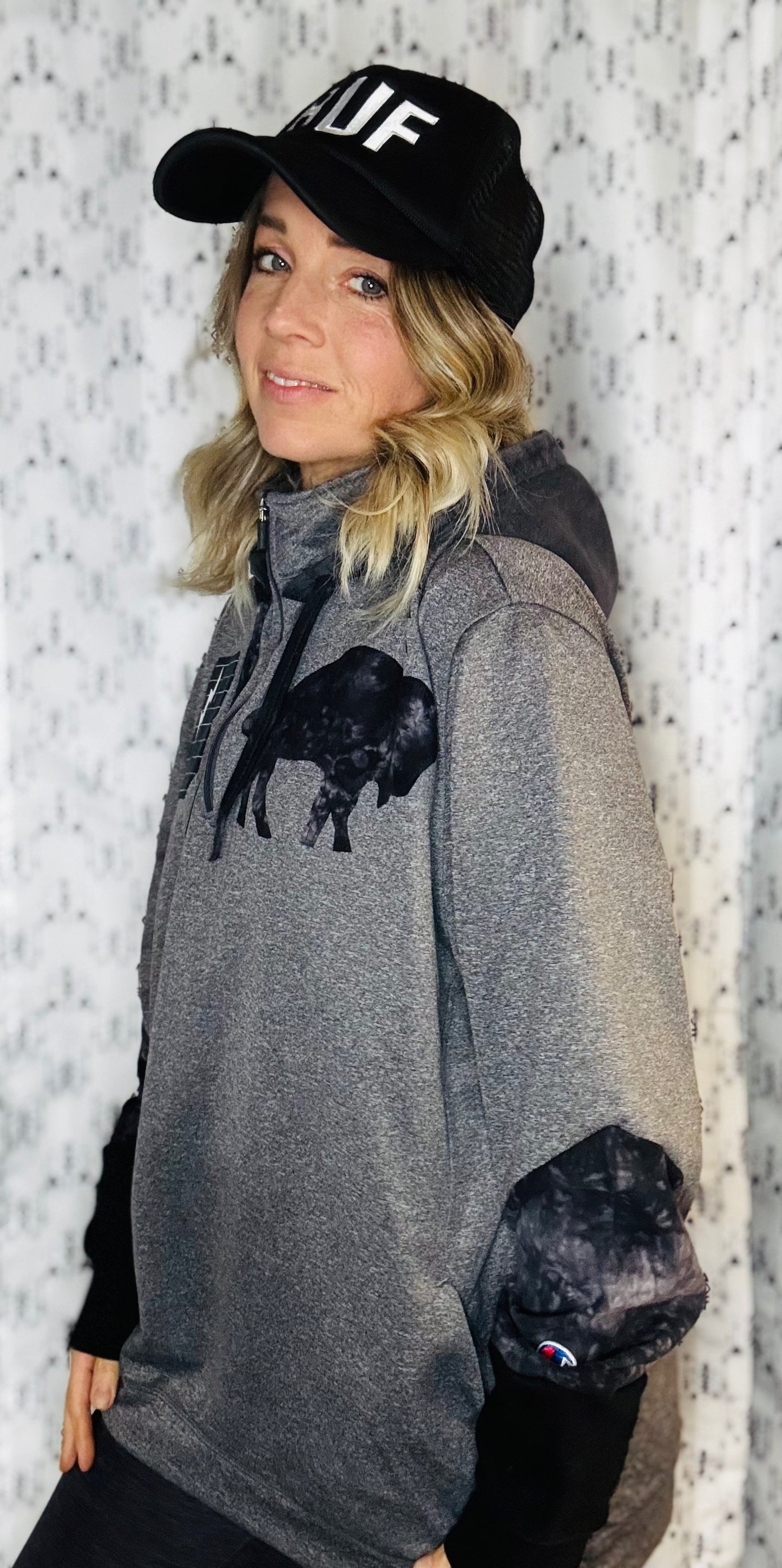 Grey Rocktober Buffalo 1/4 Zip Hoodie Size- Unisex L/XL