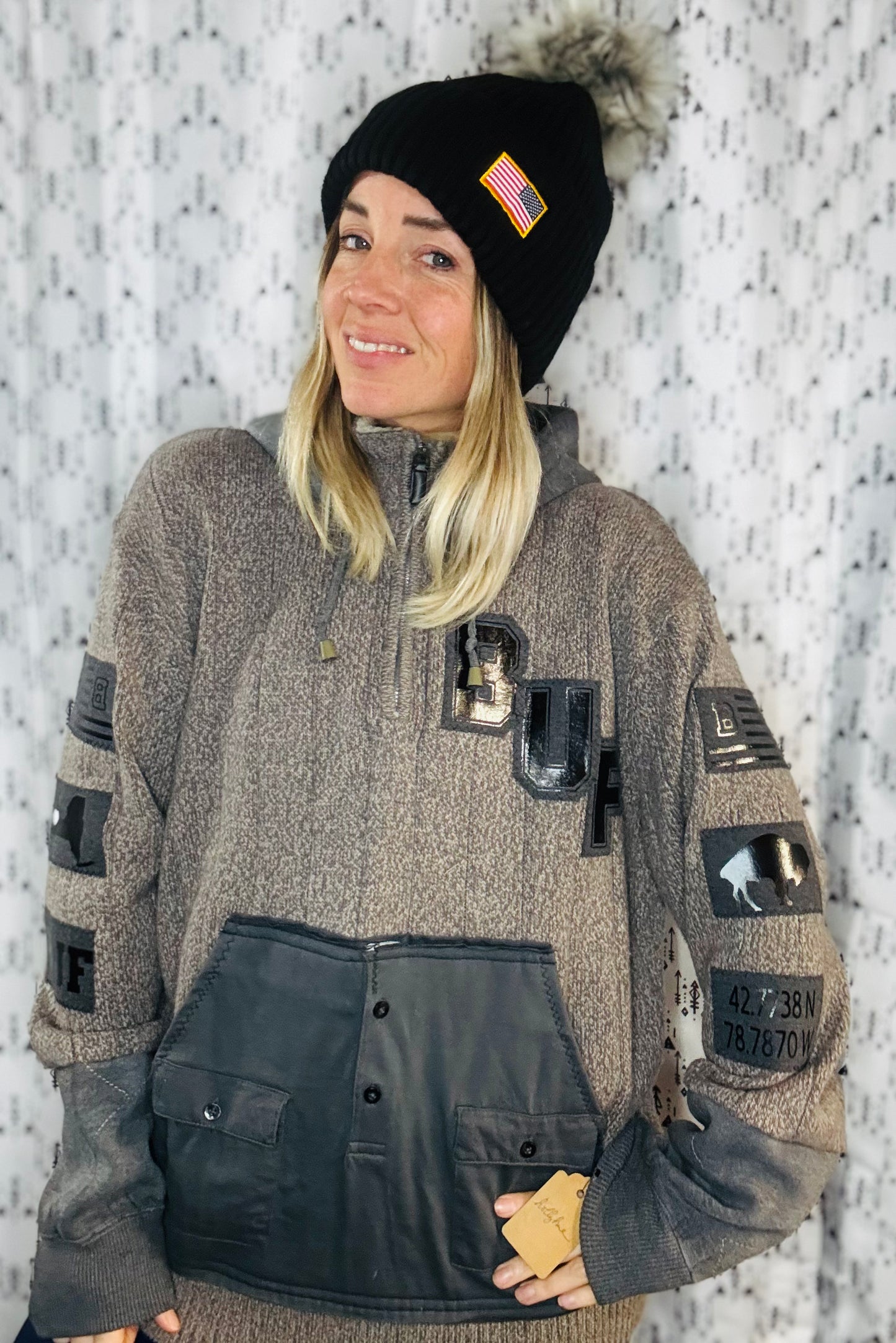 Tan Salute Buffalo 1/4 Zip-Up Hoodie Size- Unisex L/XL