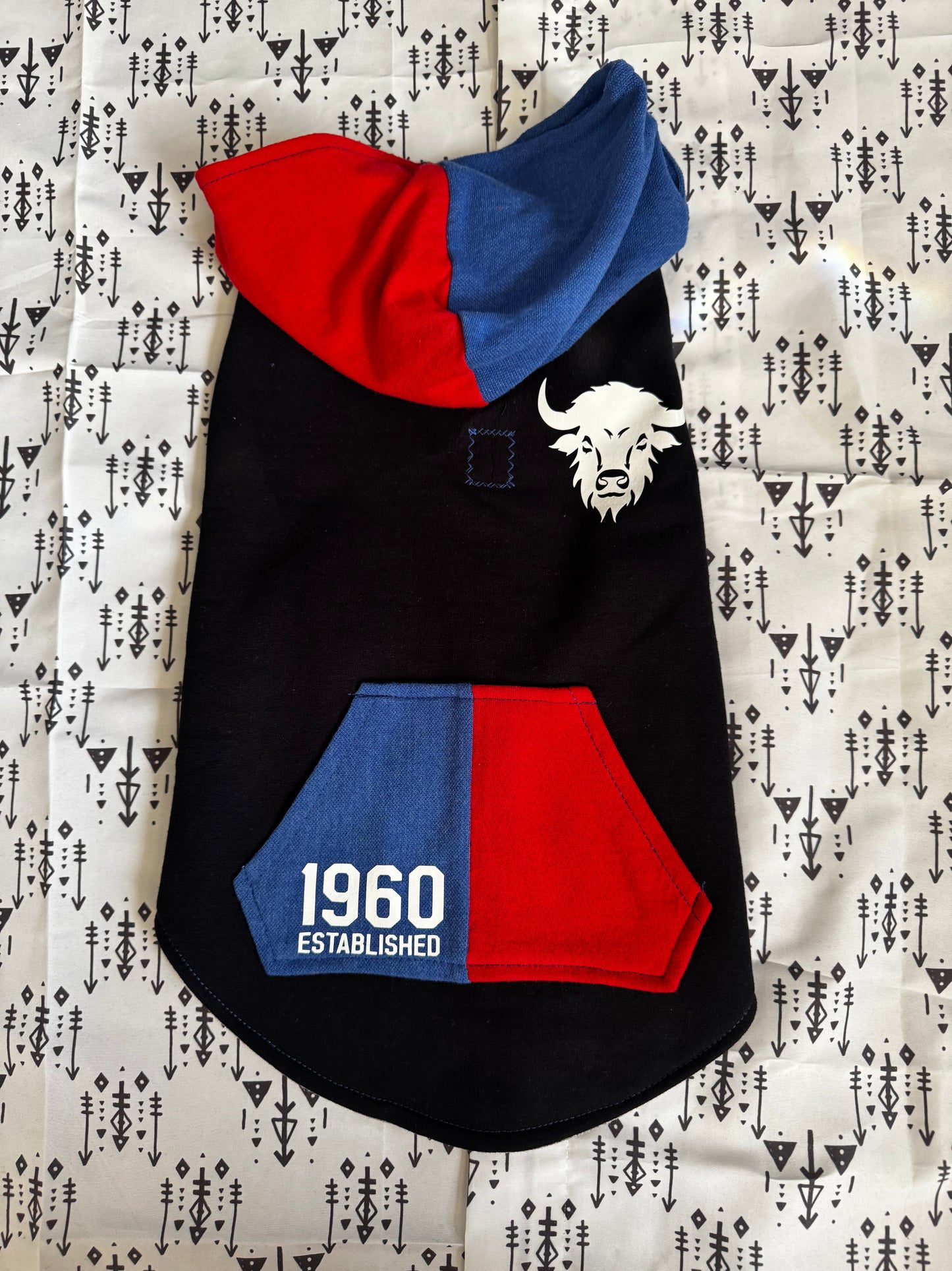 Black Color-Block Buffalo Dog Hoodie Size- M