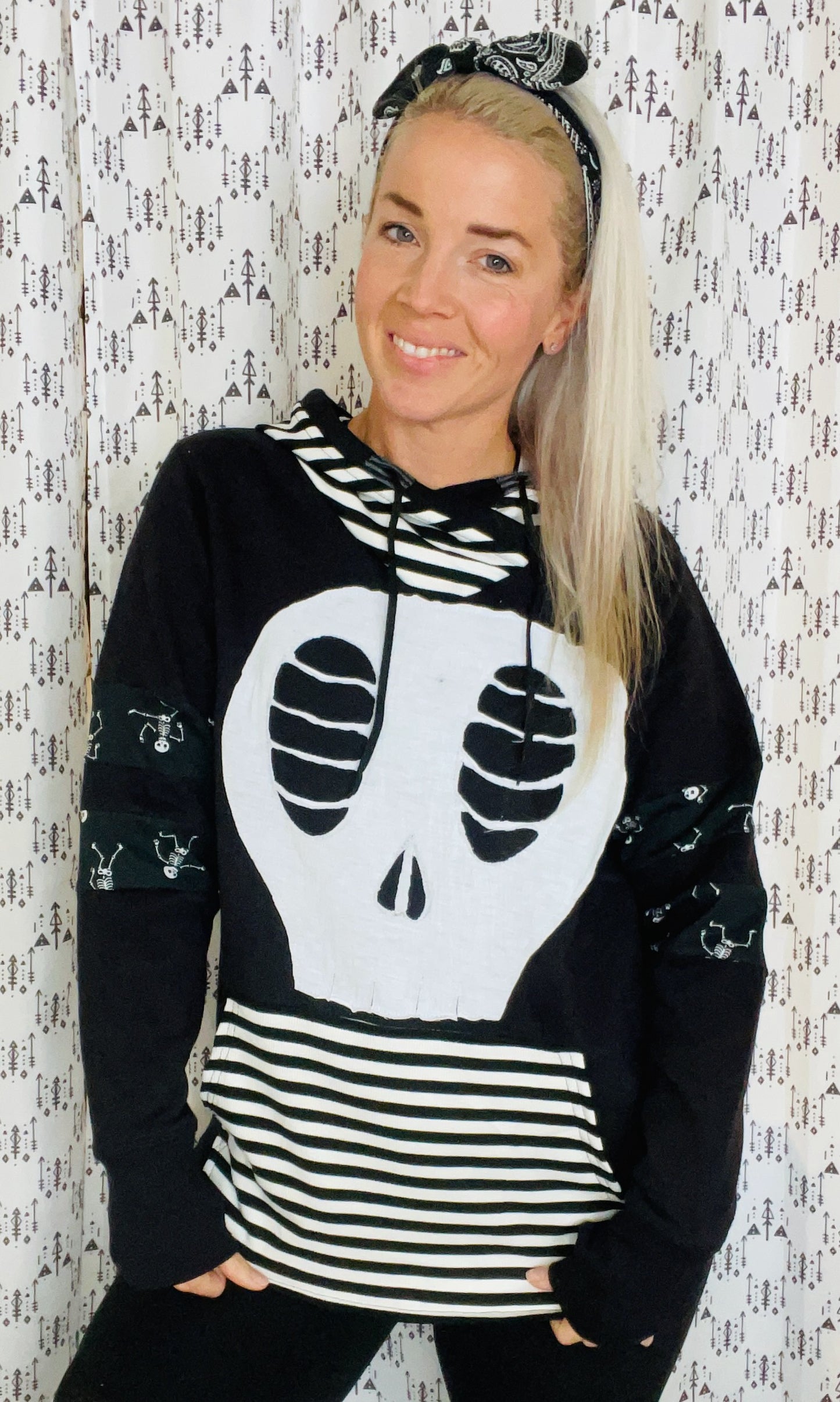 Skulls and Stripes Hoodie Size-Unisex M/L