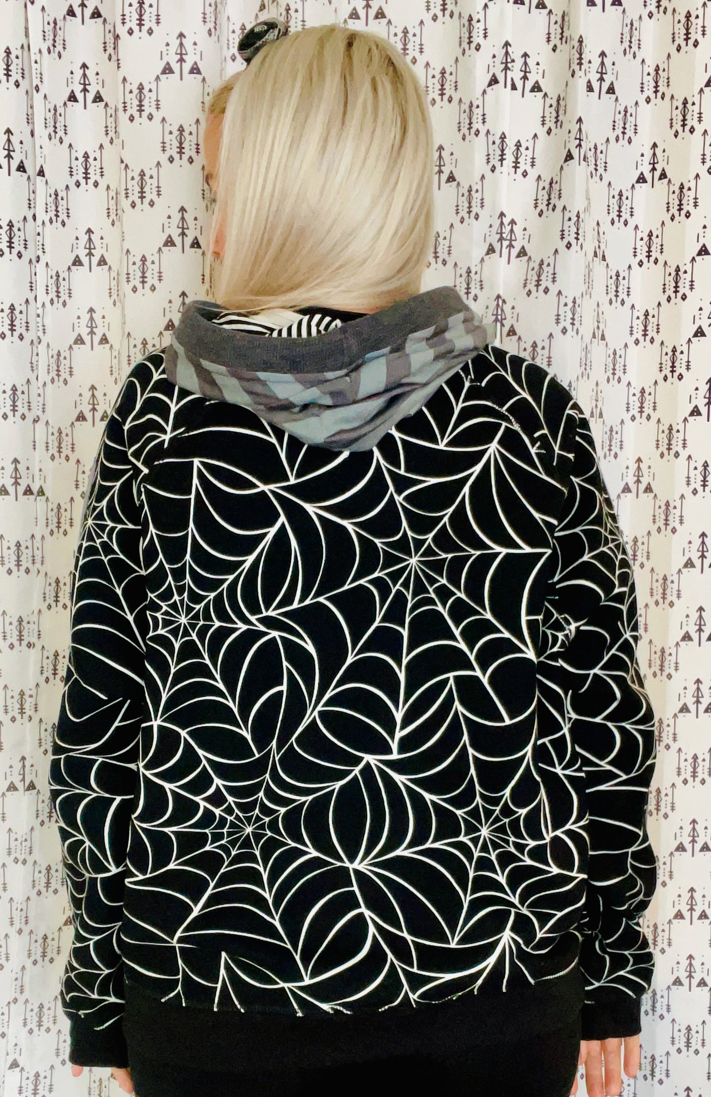 Allover Spider Web Buffalo Hoodie Size-Women XL/2X