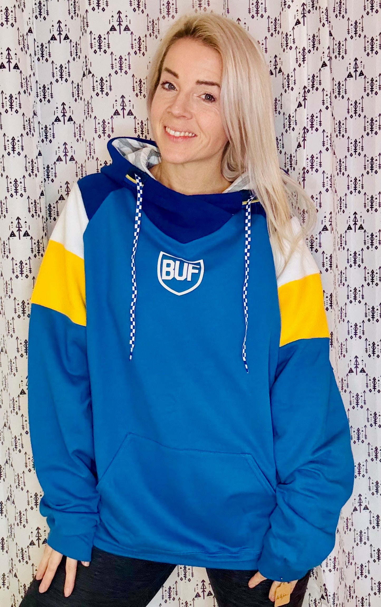 Buffalo Head Hockey Hoodie Size- Unisex L/XL