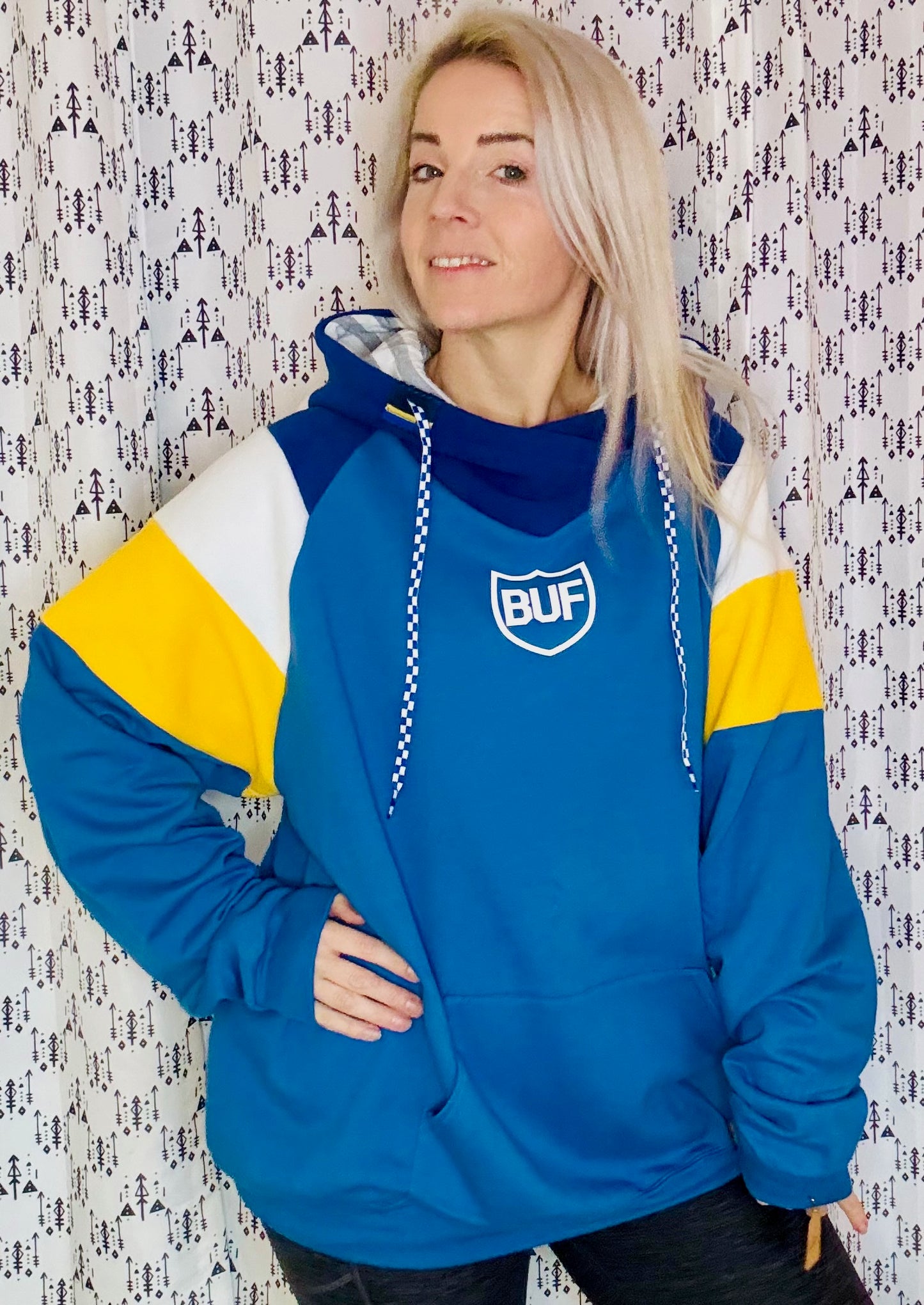 Buffalo Head Hockey Hoodie Size- Unisex L/XL