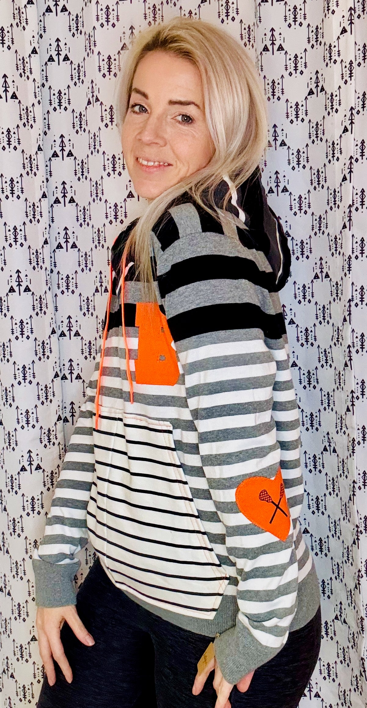 B & W Striped Buffalo Lacrosse Sweater Hoodie Size- Women's M/L