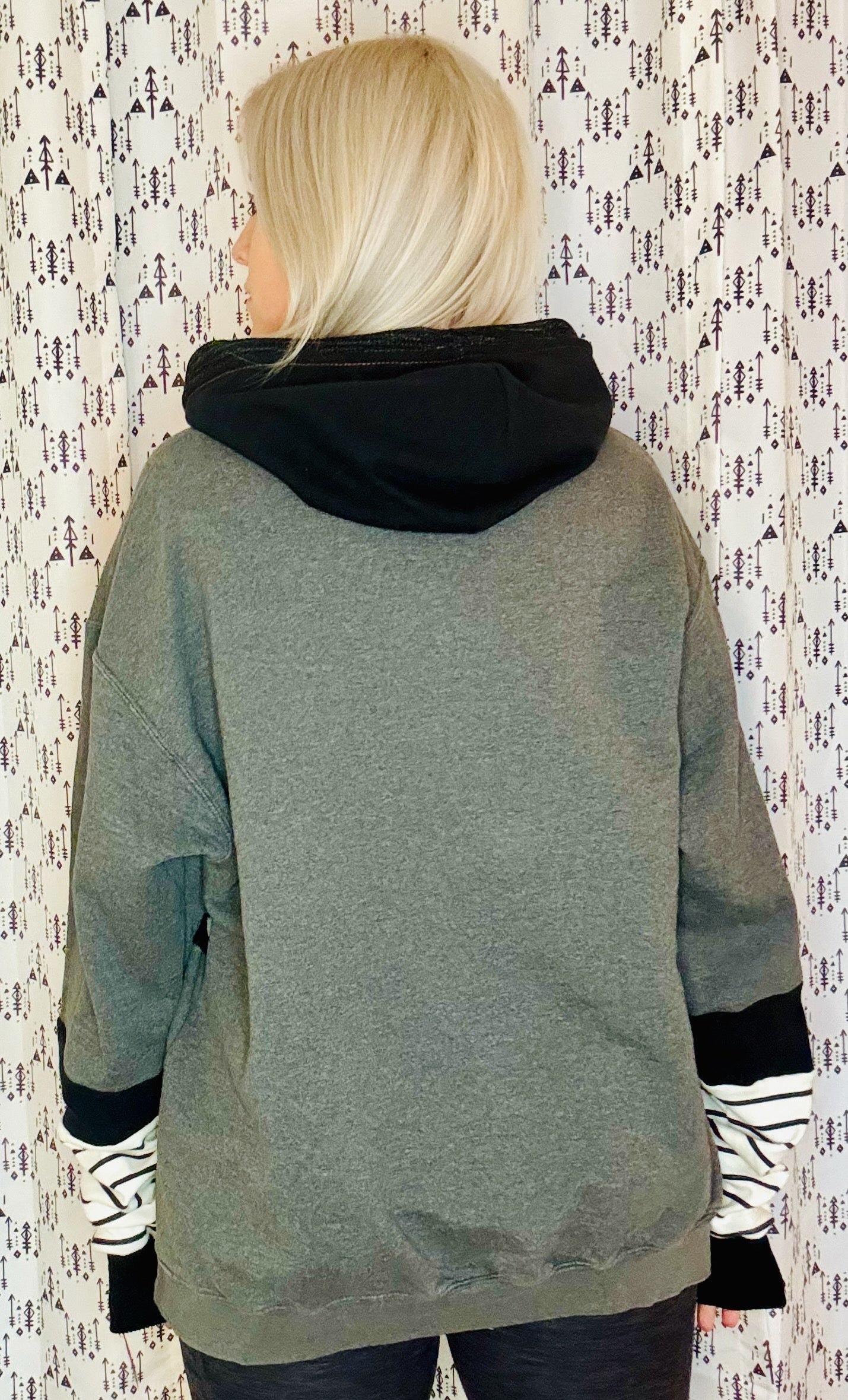 Dark Grey Buffalo Lacrosse Hoodie Size- Unisex L/XL