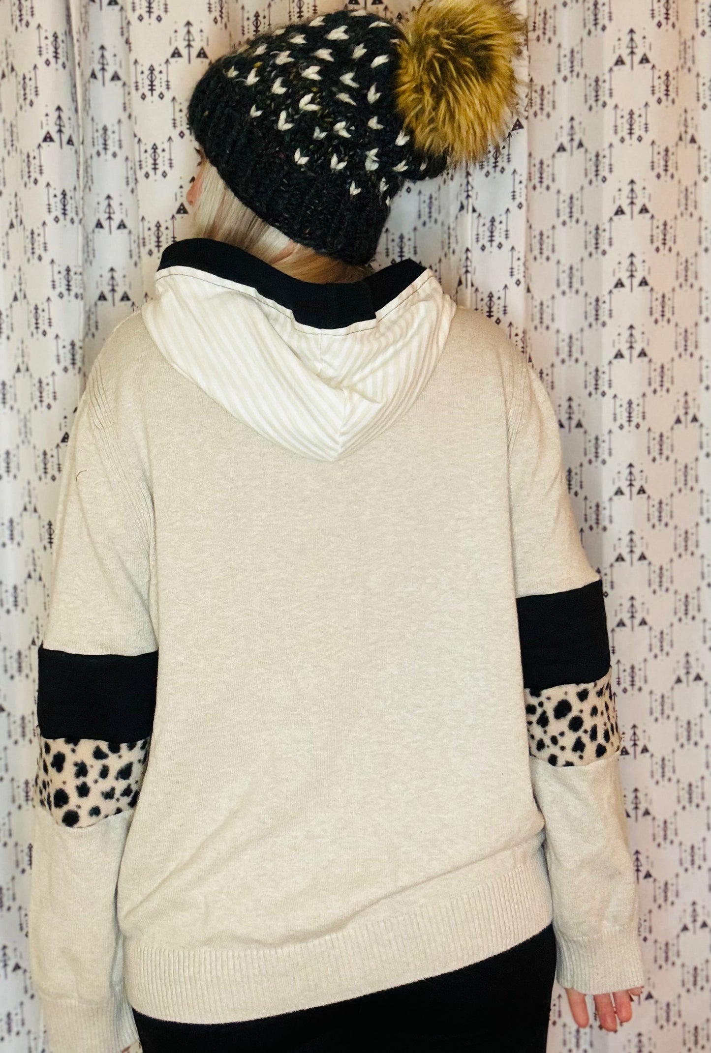 Cheetah Cursive Buffalo Hoodie Size- Women's XL/2X