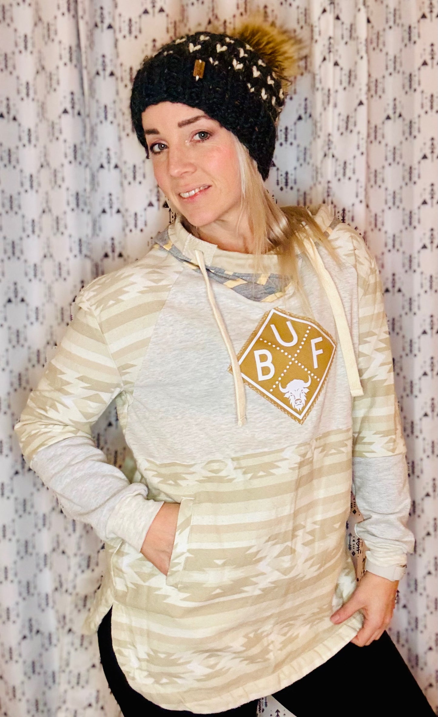 Southwestern Neutrals BUF Pullover Hoodie Size- Women's M/L