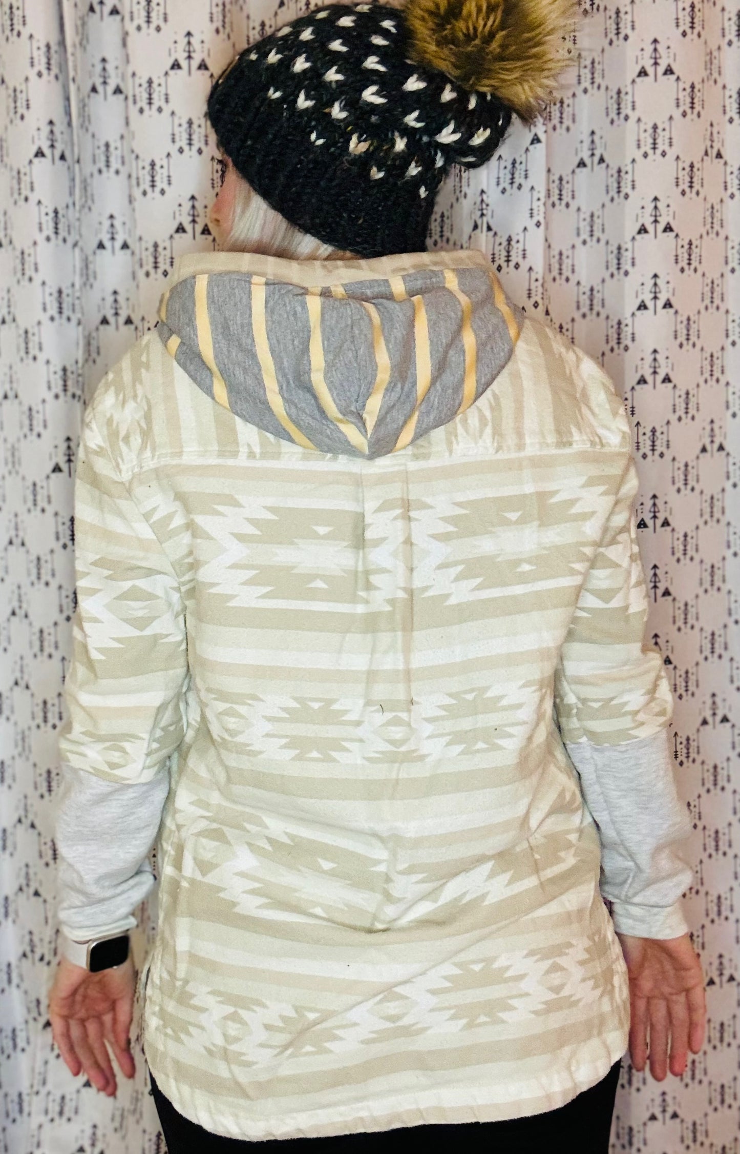Southwestern Neutrals BUF Pullover Hoodie Size- Women's M/L