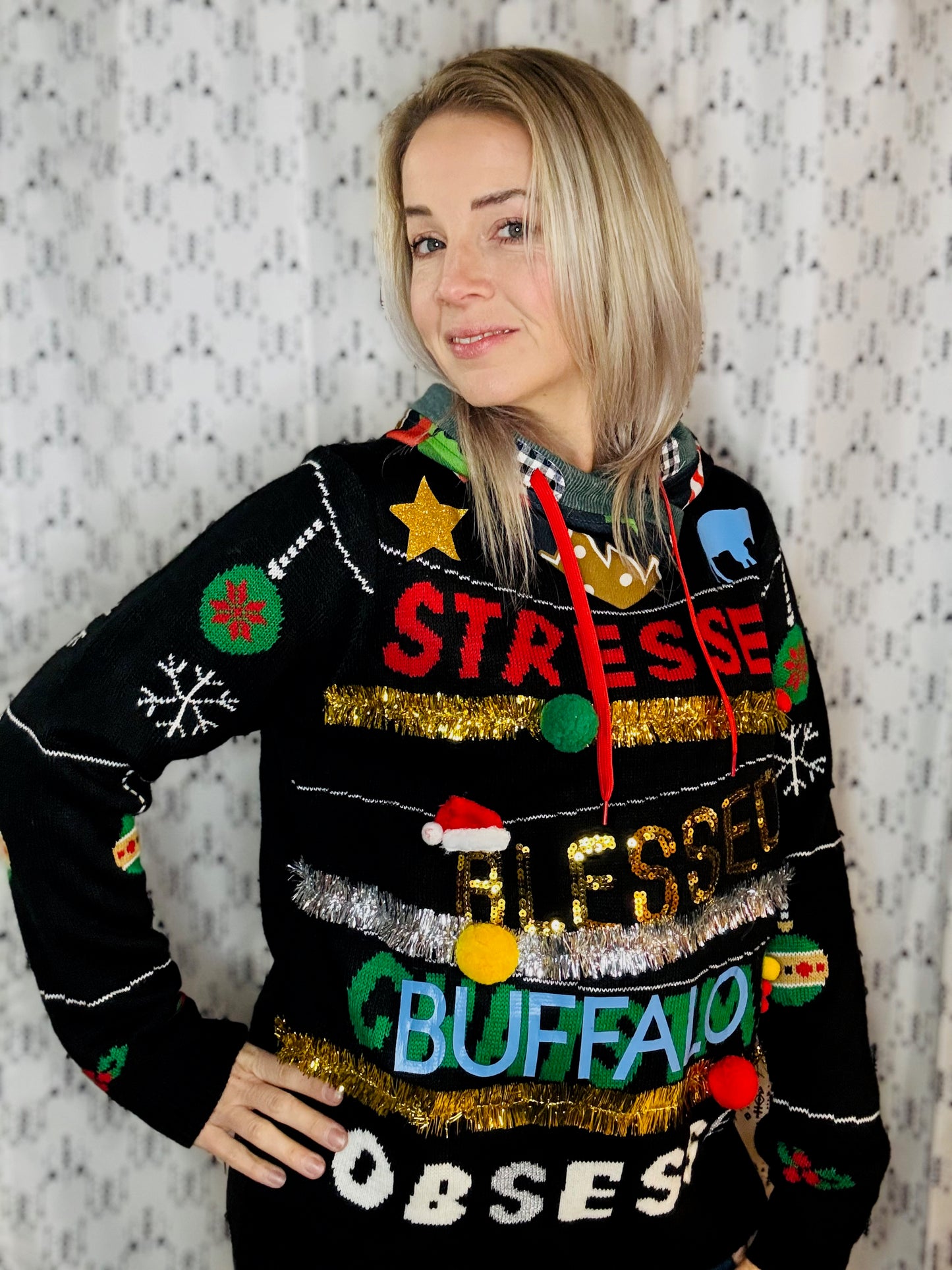 Buffalo Obsessed Ugly Sweater Hoodie Size- Women's L/XL