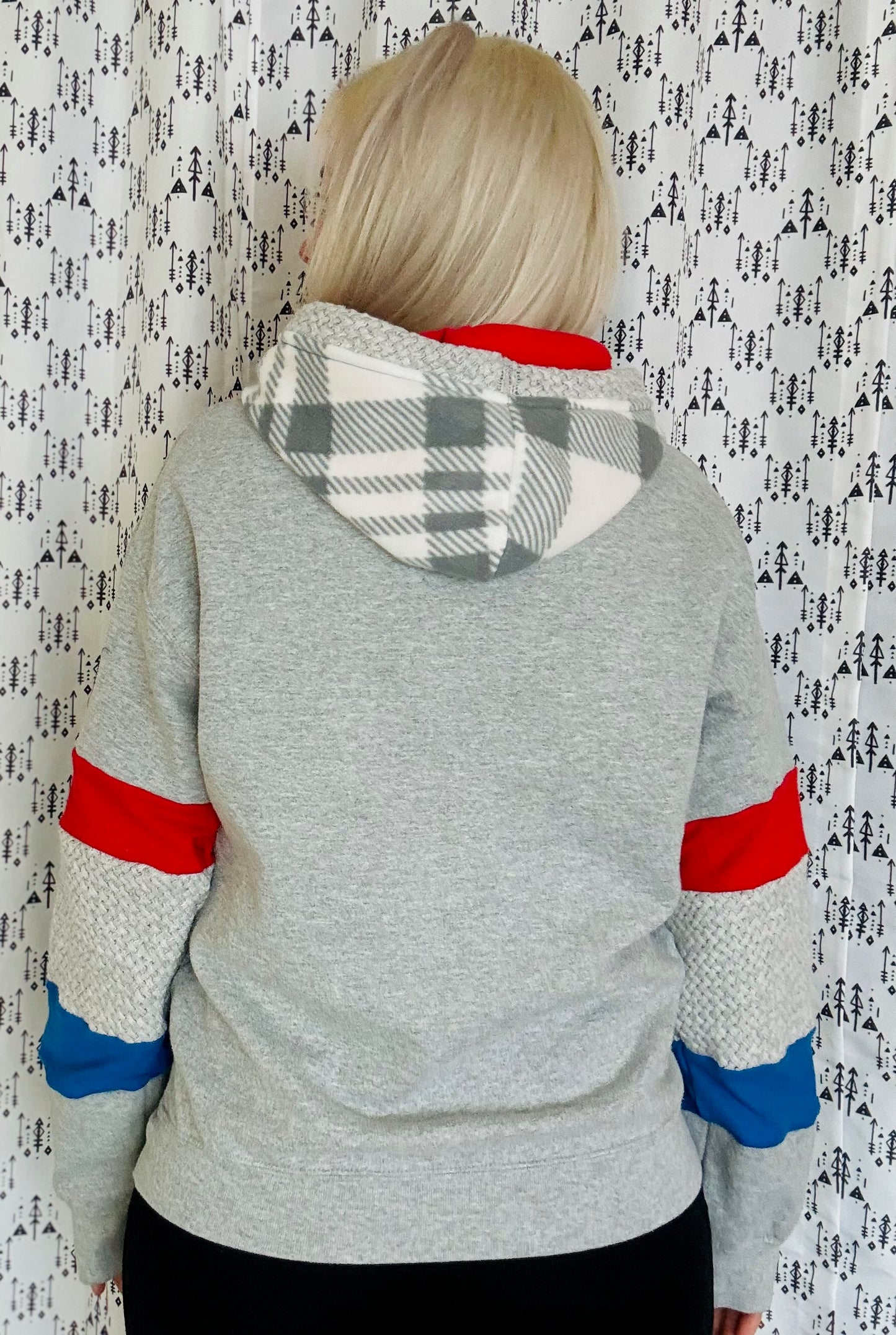 White Plaid Buffalo Hoodie Size- Women's M/L