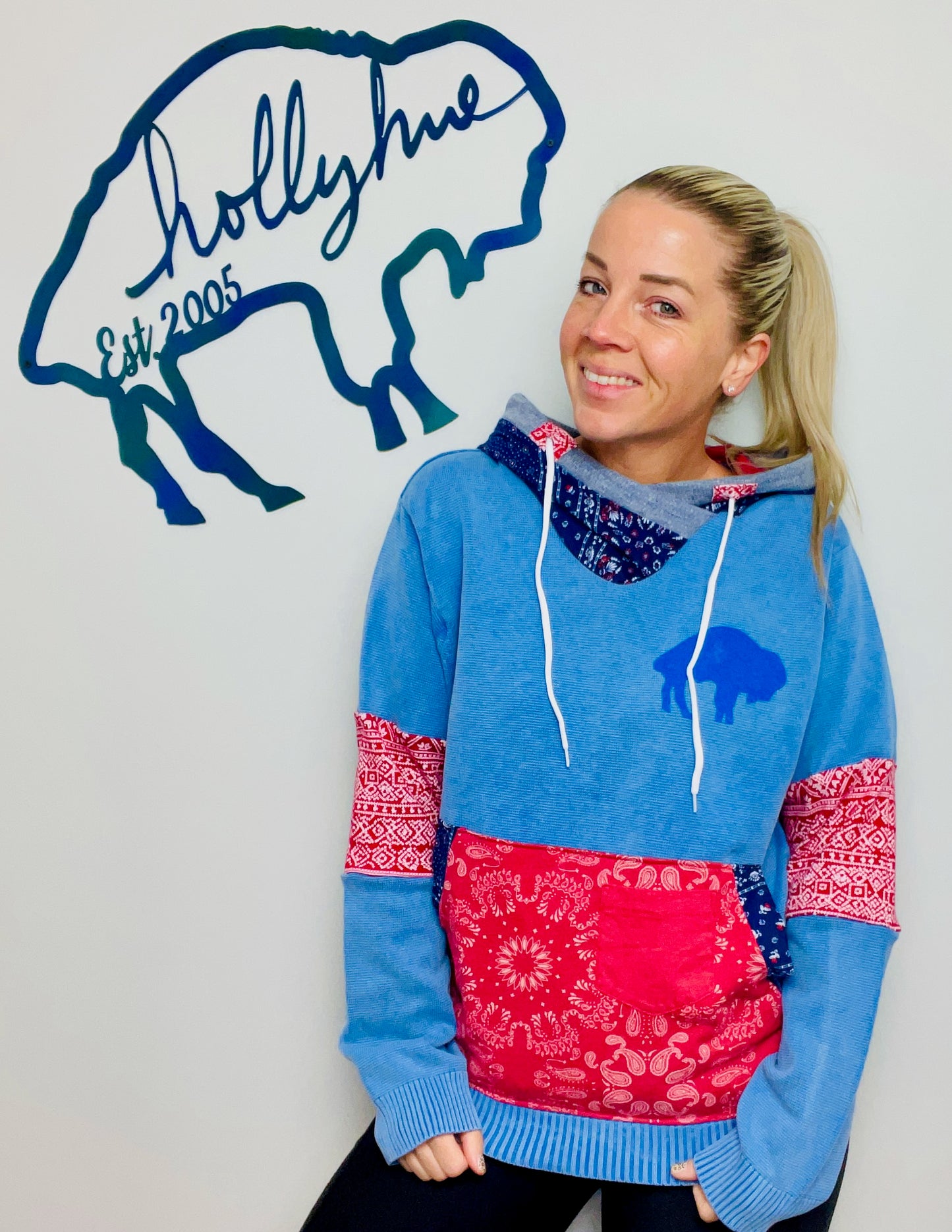 Blue Vintage Americana Buffalo Sweater Hoodie Size- Women's M/L