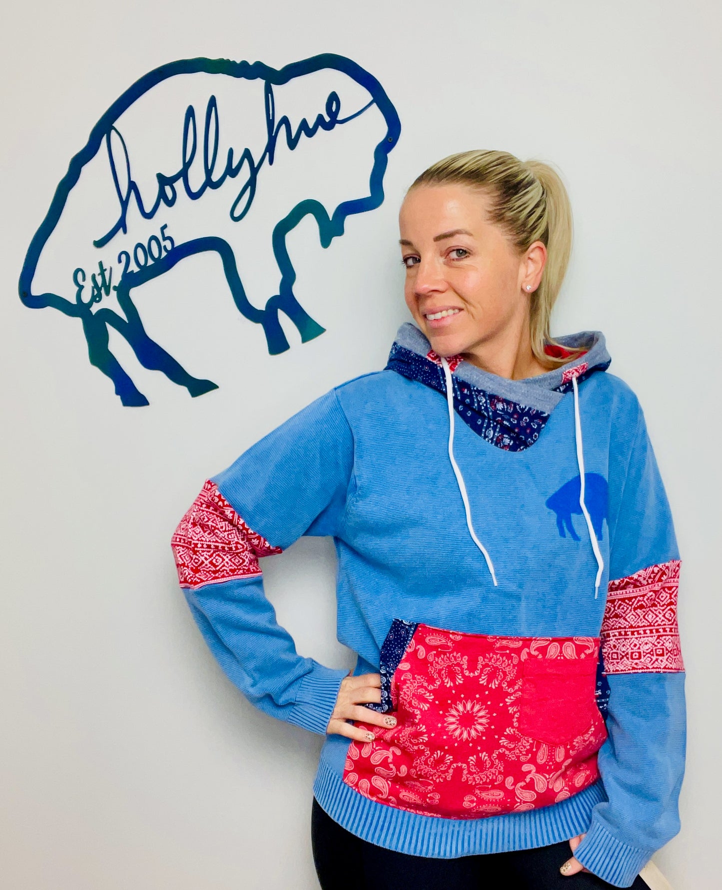 Blue Vintage Americana Buffalo Sweater Hoodie Size- Women's M/L