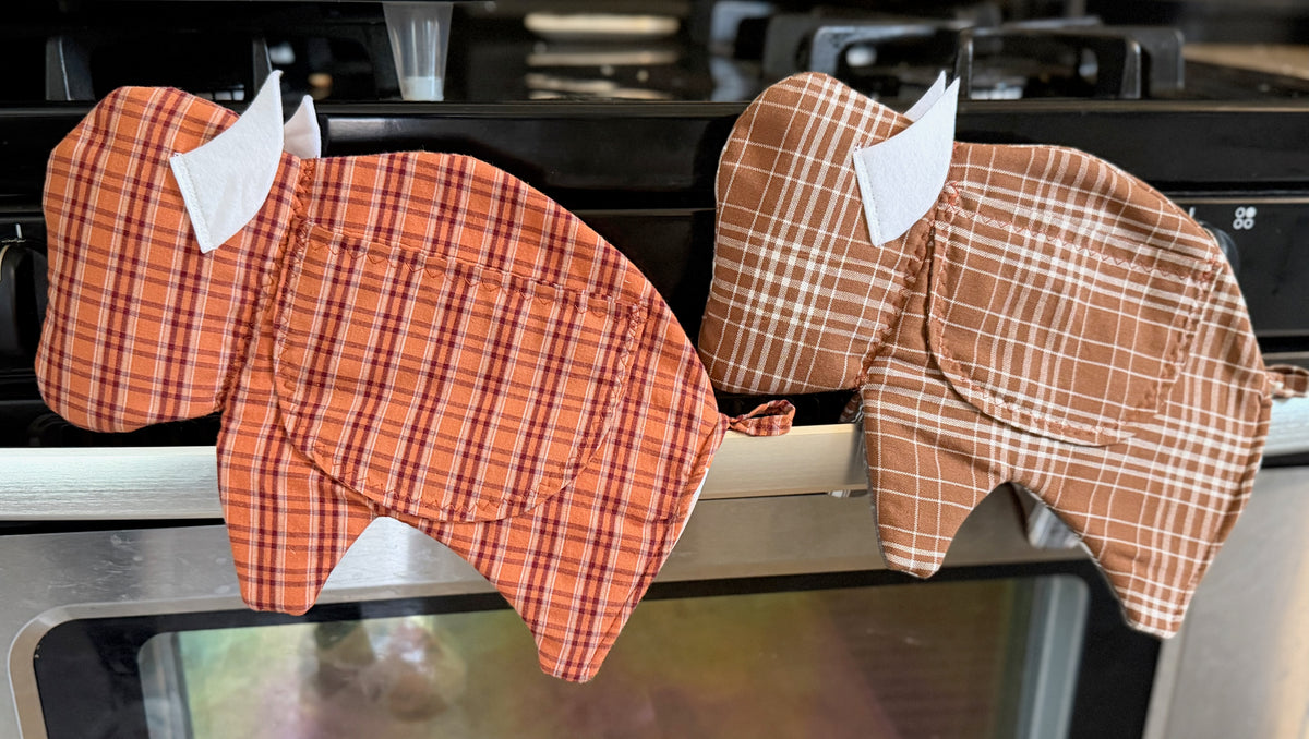 Buffalo Fall Potholder Set