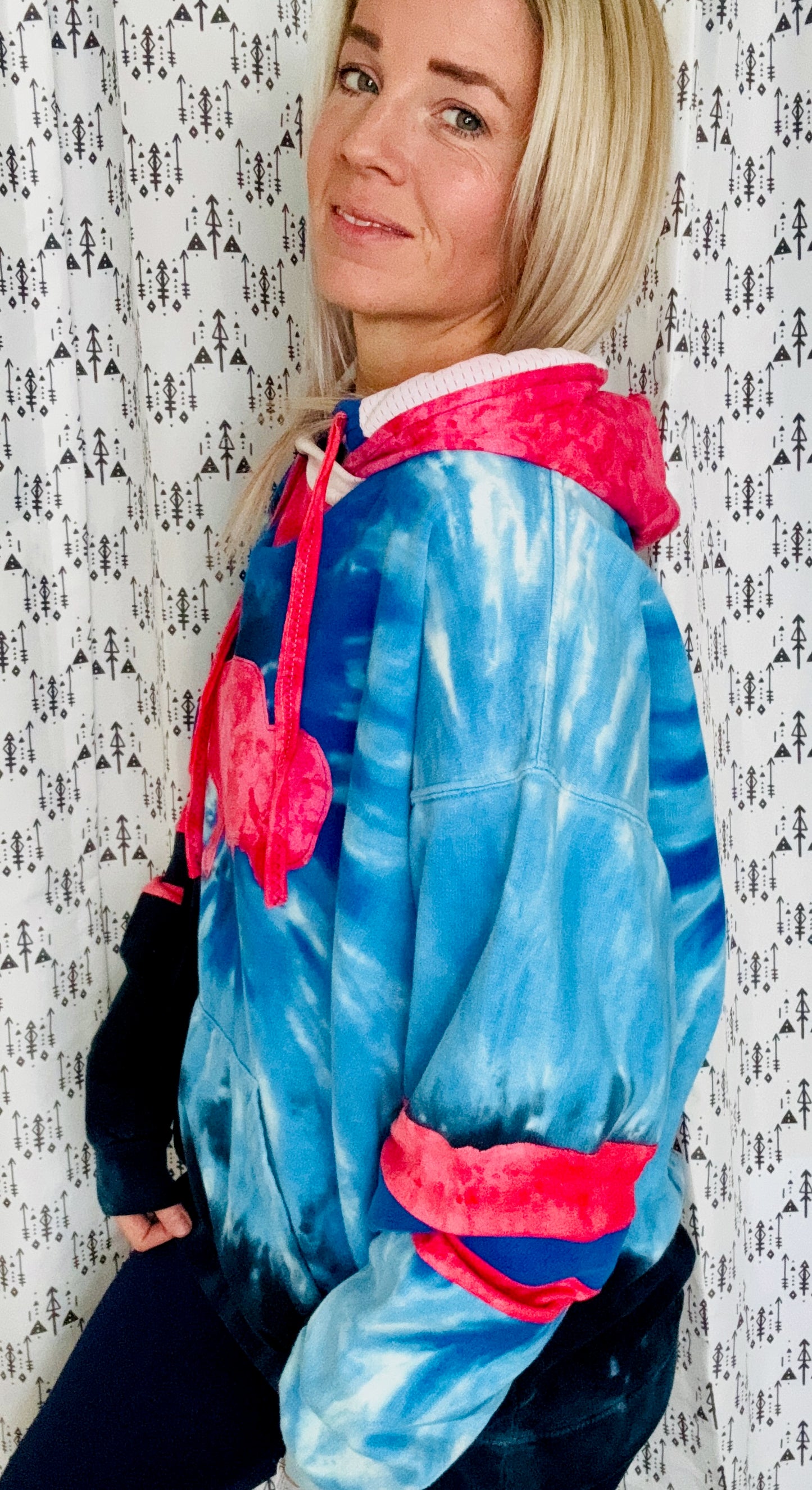 Blue Tie-Dye Swirl Buffalo Hoodie Size Unisex-L/XL
