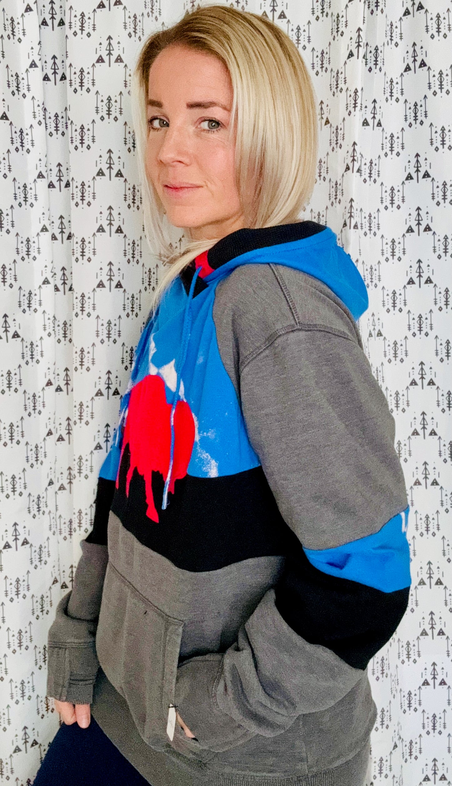 Grey Color-Block Tie Dye Buffalo Hoodie Size Unisex-M/L