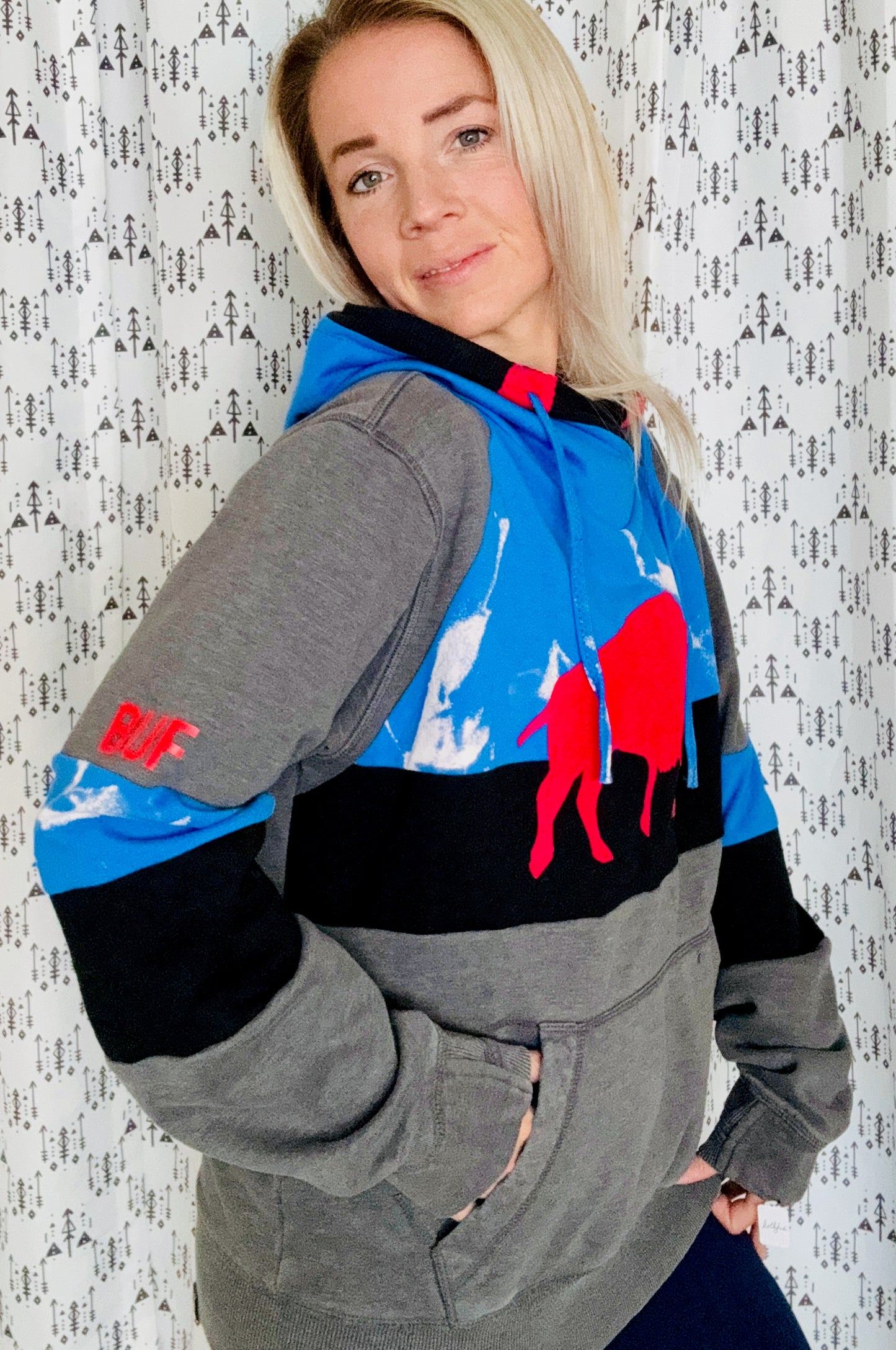 Grey Color-Block Tie Dye Buffalo Hoodie Size Unisex-M/L