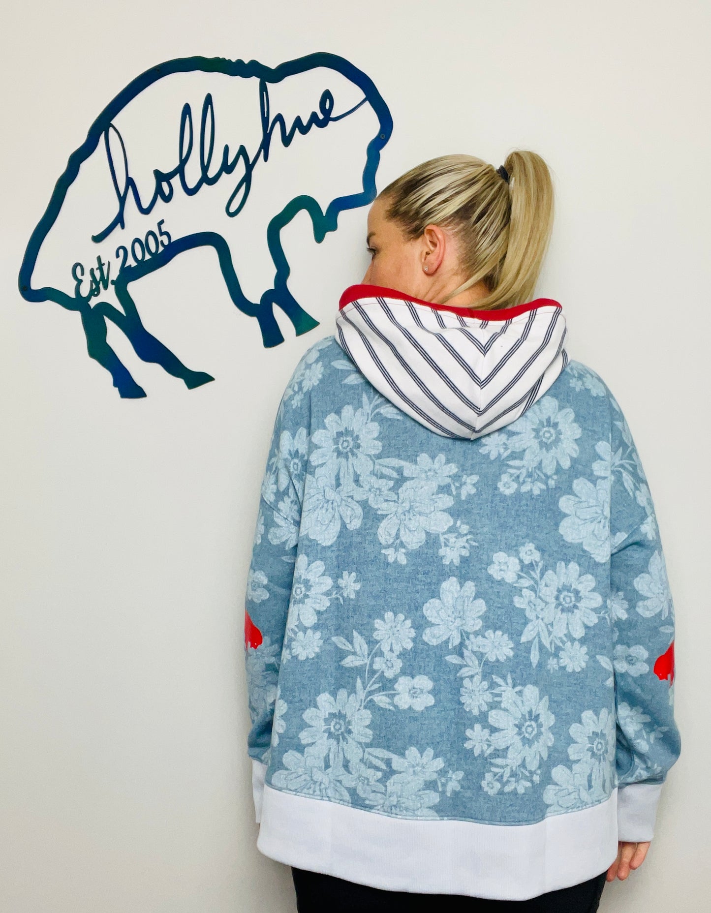 Floral Vintage Americana BUF Hoodie Size- Women's L/XL