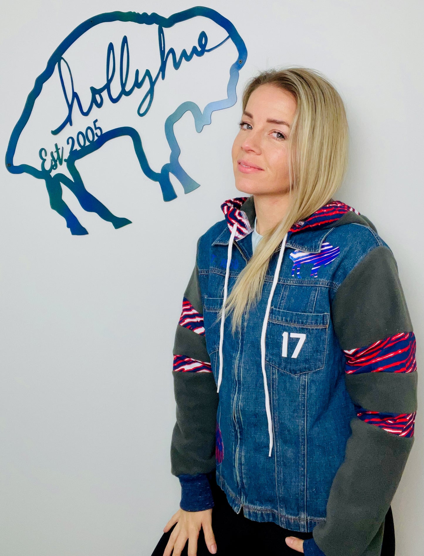 Throwback Buffalo and Zubaz Denim Jacket Size- Women's M