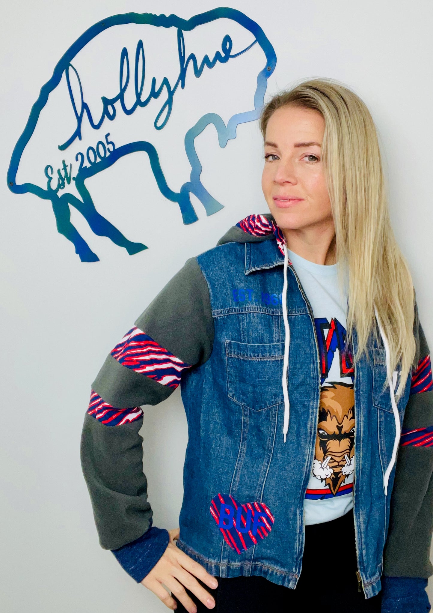 Throwback Buffalo and Zubaz Denim Jacket Size- Women's M