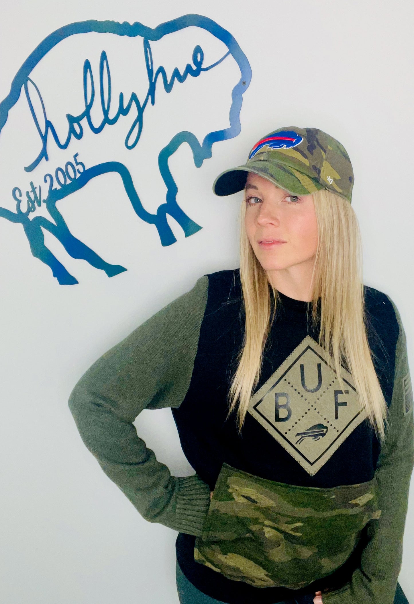 Salute To Service Black and Green Buffalo Crewneck Size- Unisex M/L