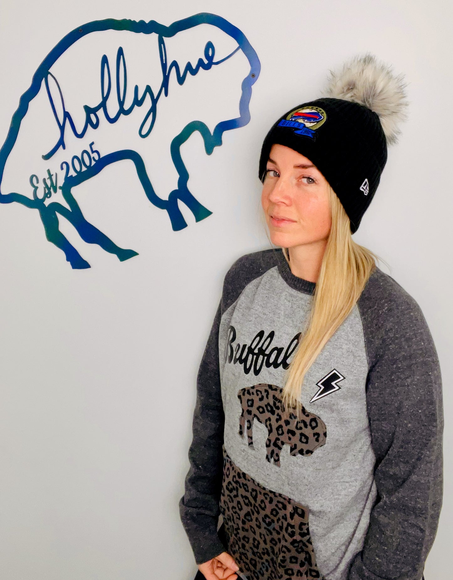 Grey Raglan Buffalo Sweater Crewneck With Leopard Size- women's M/L